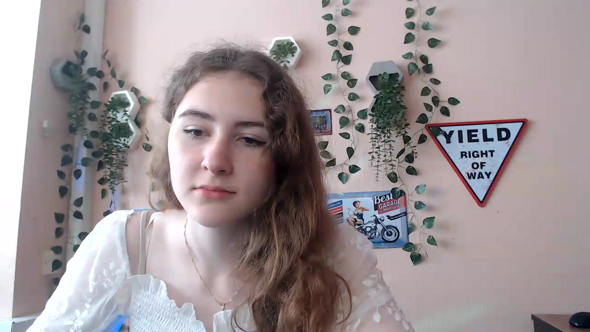Gallery image thumbnail from Im_Lara's myfreecams stream on, 06/19/2026, 14:12 image 14 of 20