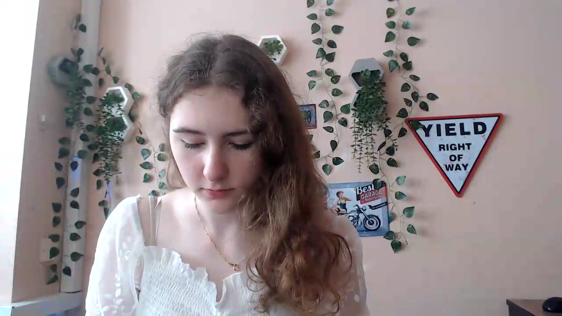 Gallery image thumbnail from Im_Lara's myfreecams stream on, 06/19/2026, 14:12 image 13 of 20