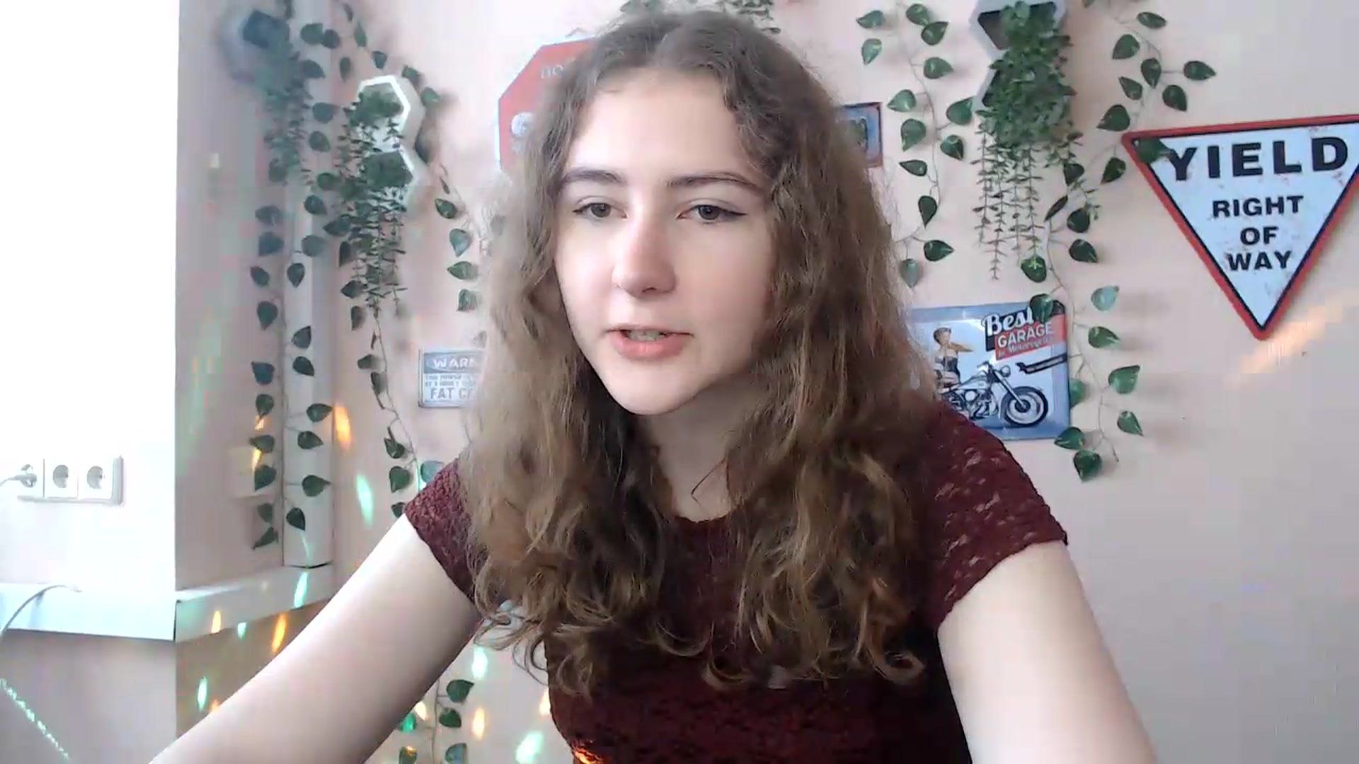 Gallery image thumbnail from Im_Lara's myfreecams stream on, 06/20/2026, 13:19 image 15 of 20
