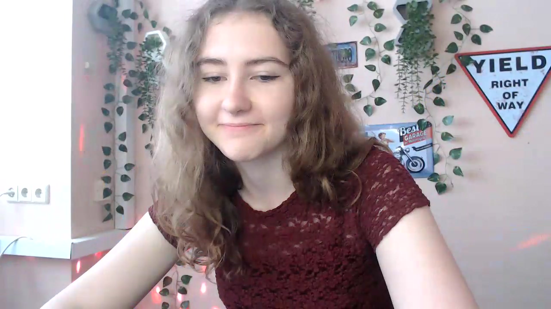 Gallery image thumbnail from Im_Lara's myfreecams stream on, 06/20/2026, 13:19 image 5 of 20
