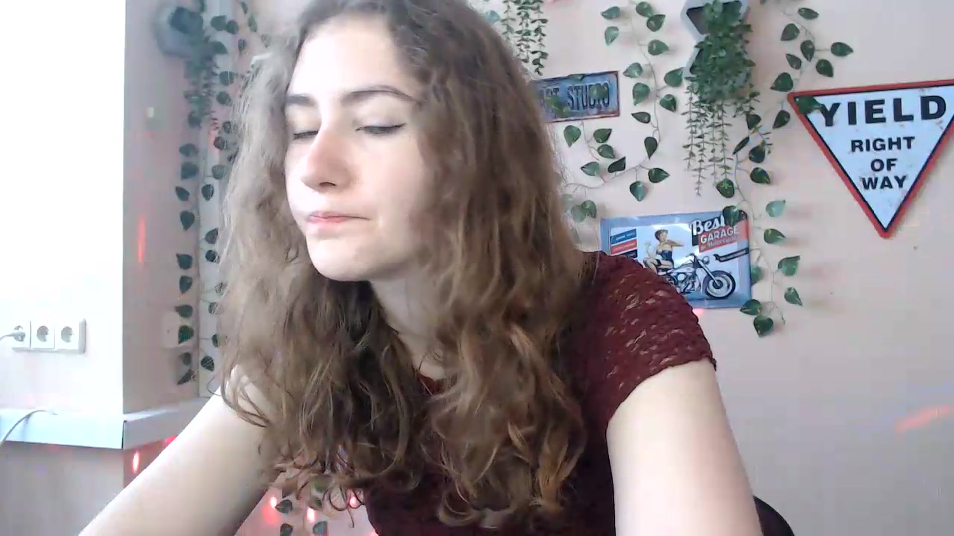 Gallery image thumbnail from Im_Lara's myfreecams stream on, 06/20/2026, 13:19 image 8 of 20