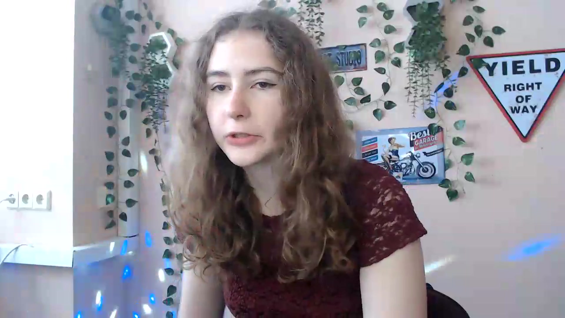 Gallery image thumbnail from Im_Lara's myfreecams stream on, 06/20/2026, 13:19 image 12 of 20