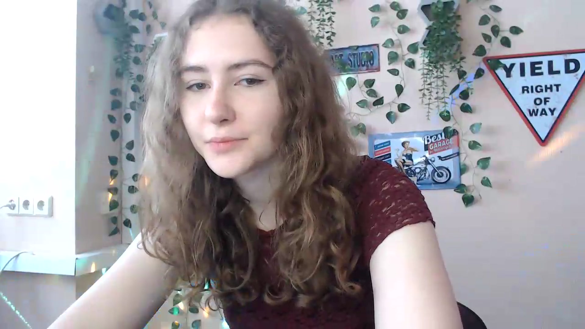 Gallery image thumbnail from Im_Lara's myfreecams stream on, 06/20/2026, 13:19 image 7 of 20