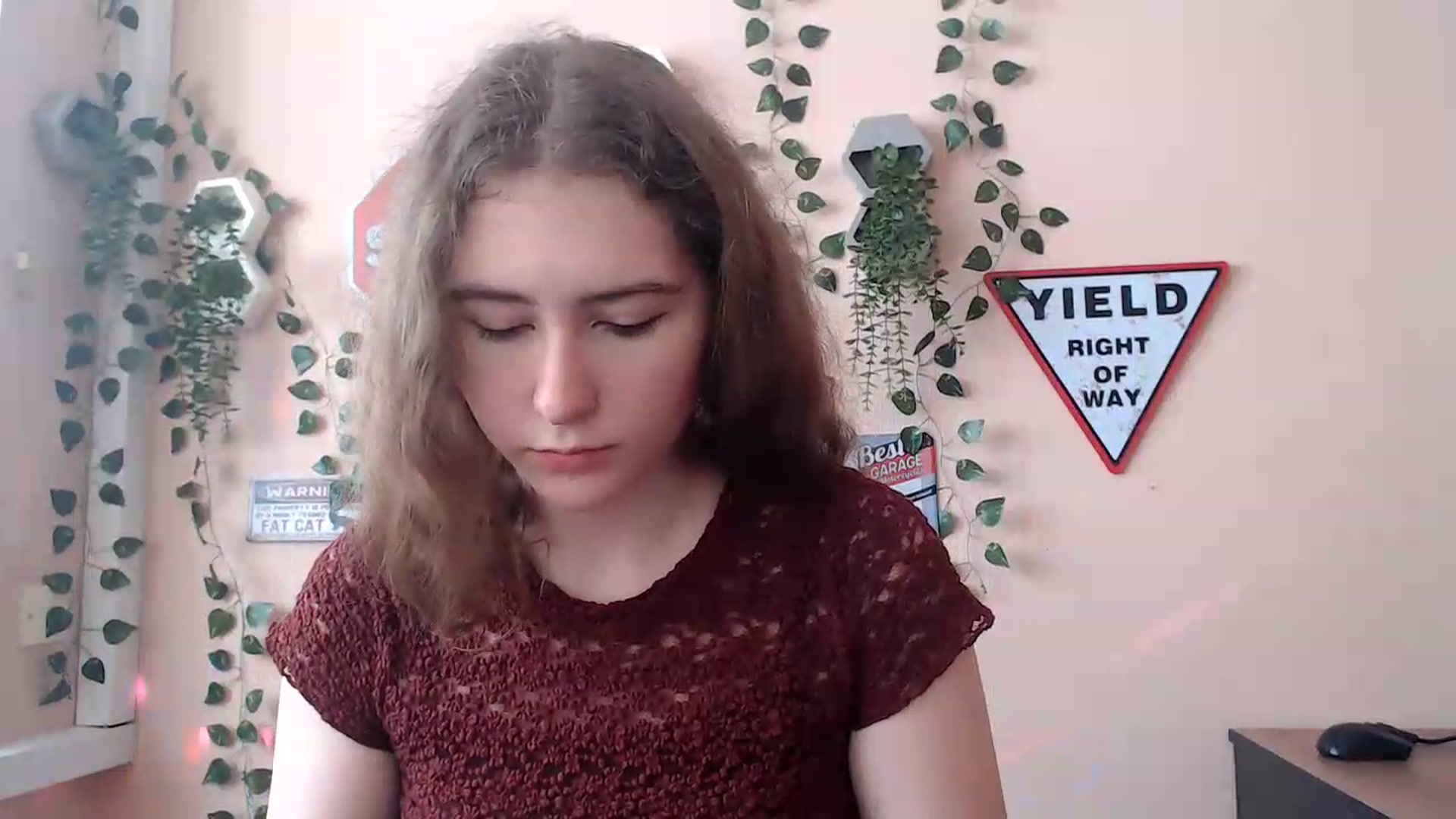 Gallery image thumbnail from Im_Lara's myfreecams stream on, 06/20/2026, 15:05 image 14 of 20