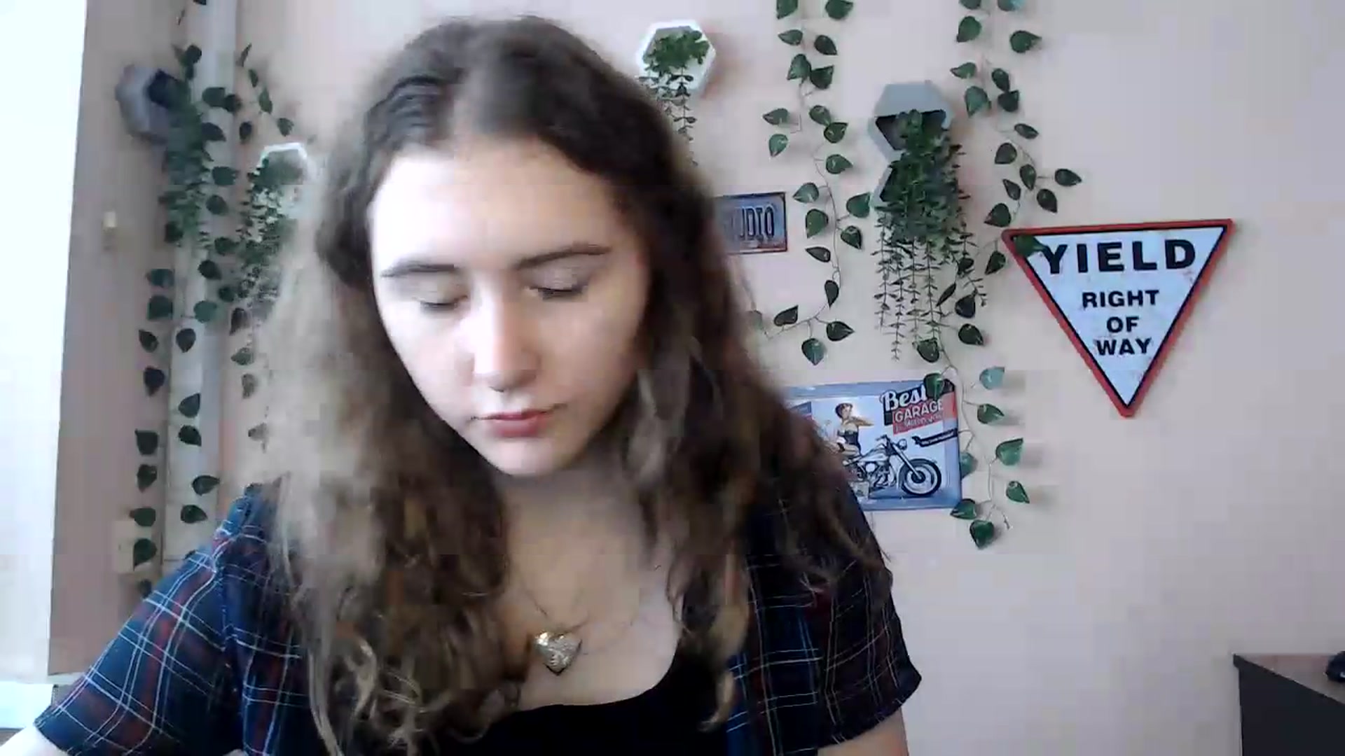 Gallery image thumbnail from Im_Lara's myfreecams stream on, 06/23/2026, 13:24 image 11 of 20
