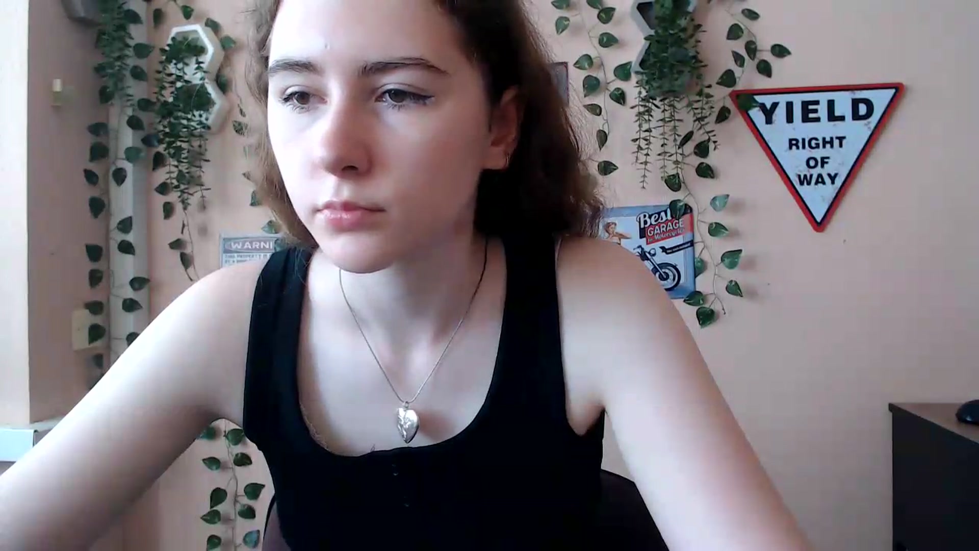 Gallery image thumbnail from Im_Lara's myfreecams stream on, 06/23/2026, 14:29 image 5 of 20