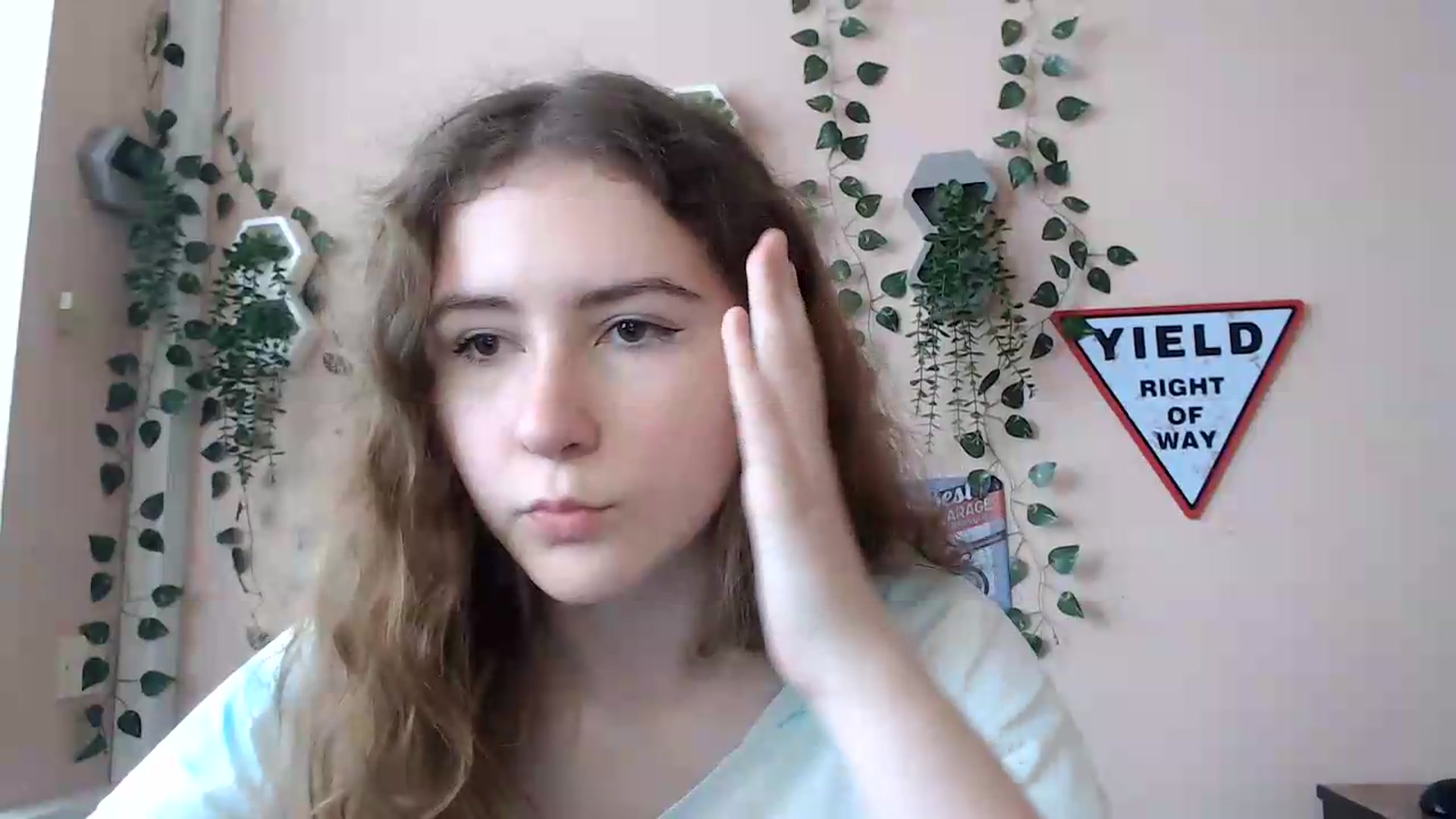 Gallery image thumbnail from Im_Lara's myfreecams stream on, 06/24/2026, 13:03 image 17 of 20