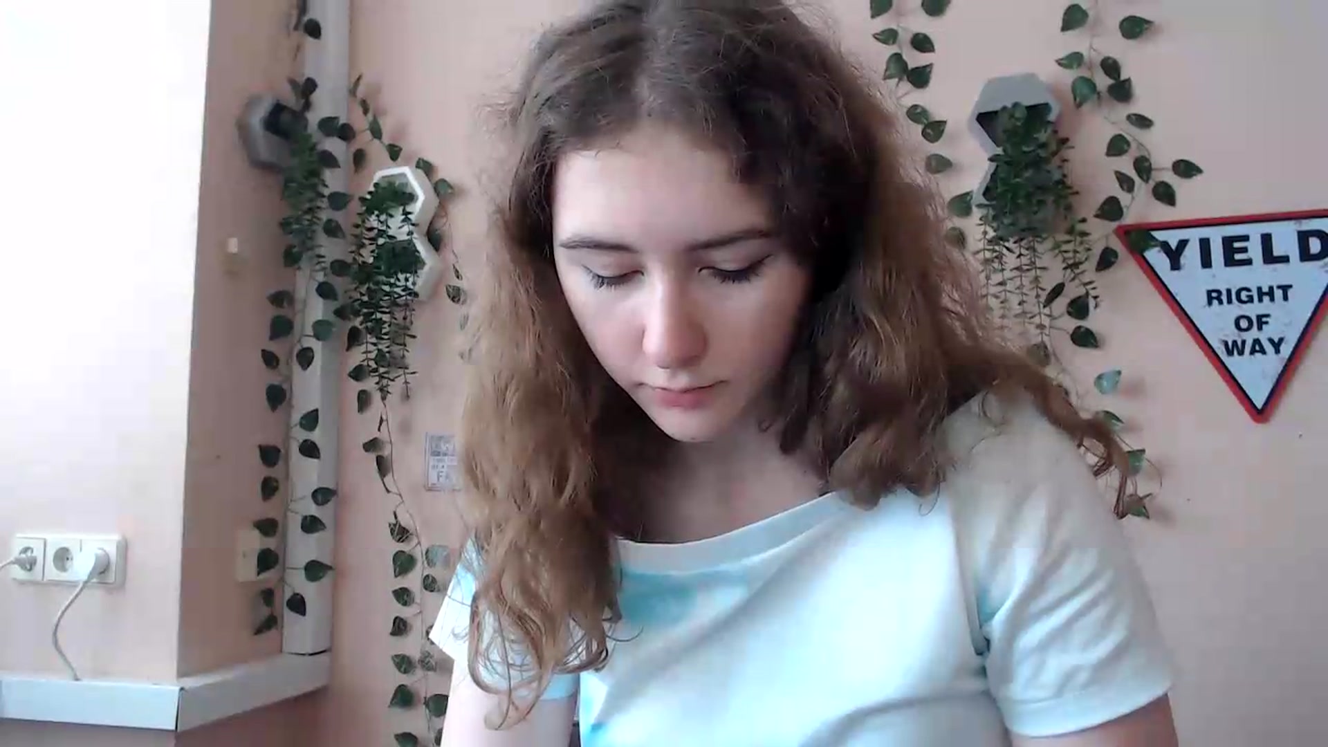 Gallery image thumbnail from Im_Lara's myfreecams stream on, 06/24/2026, 14:43 image 17 of 20