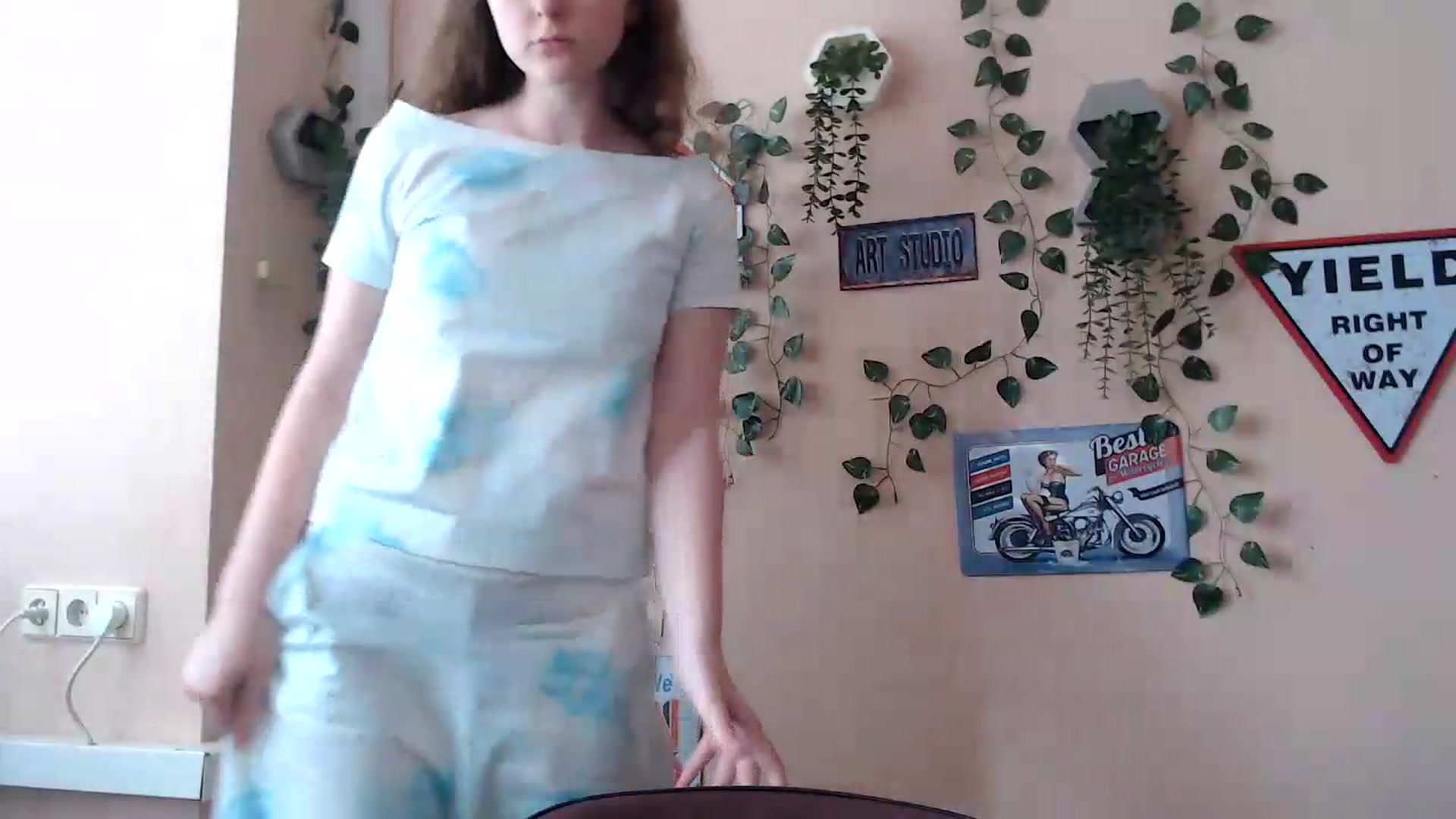 Gallery image thumbnail from Im_Lara's myfreecams stream on, 06/24/2026, 14:43 image 12 of 20