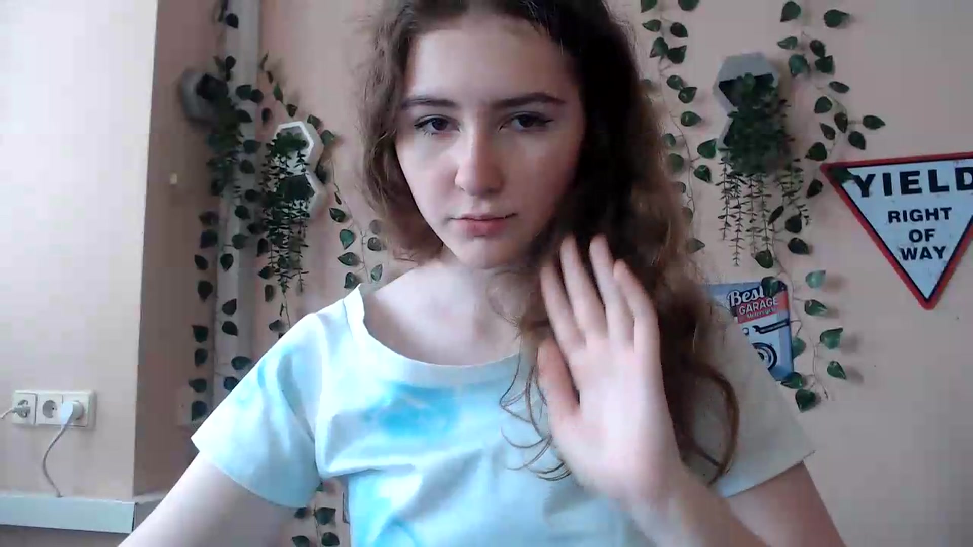 Gallery image thumbnail from Im_Lara's myfreecams stream on, 06/24/2026, 14:43 image 6 of 20