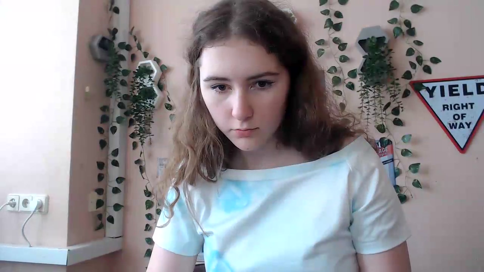 Gallery image thumbnail from Im_Lara's myfreecams stream on, 06/24/2026, 14:43 image 14 of 20