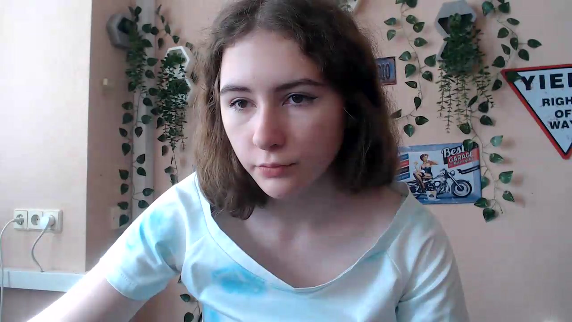 Gallery image thumbnail from Im_Lara's myfreecams stream on, 06/24/2026, 15:13 image 15 of 20