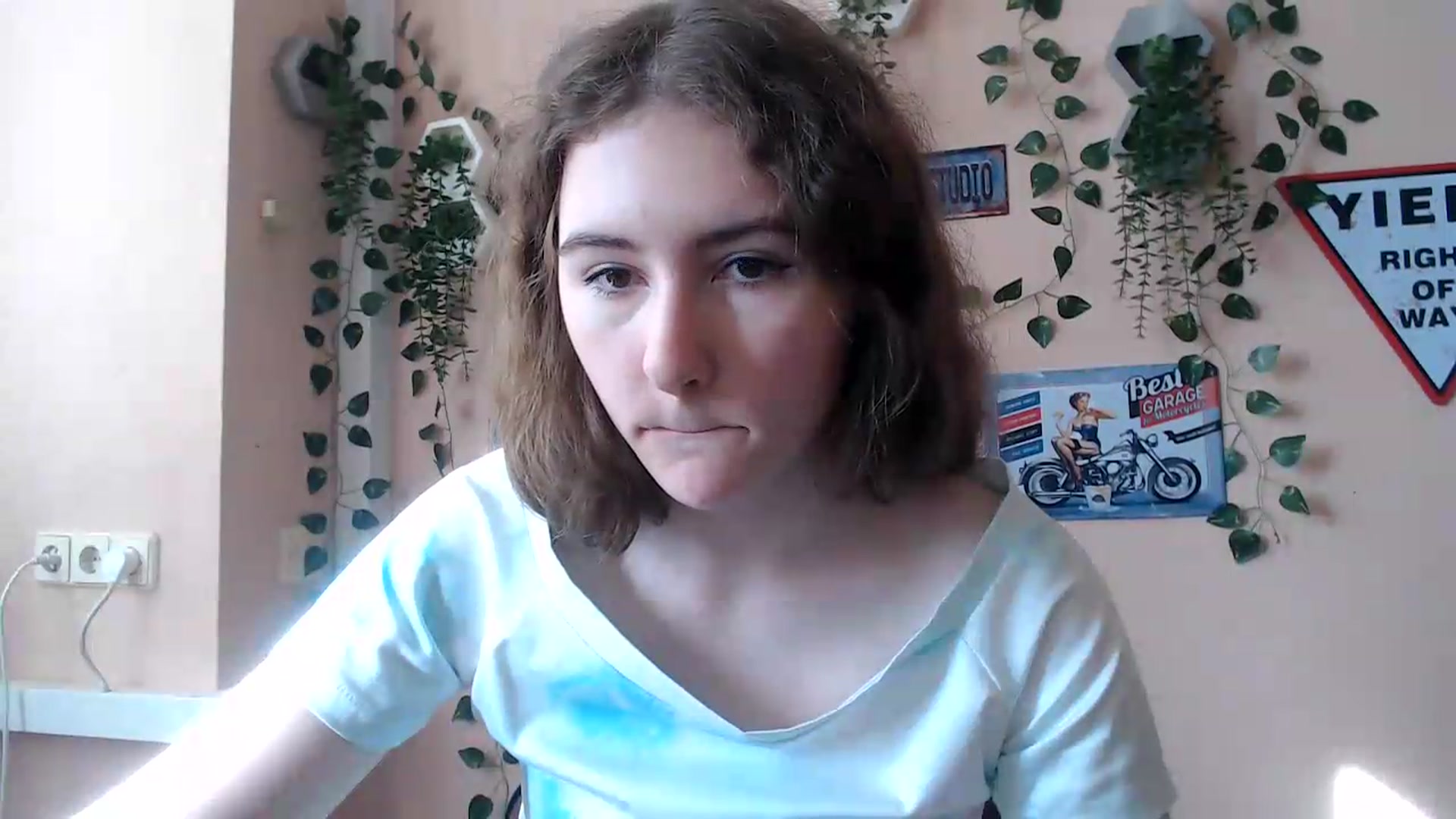 Gallery image thumbnail from Im_Lara's myfreecams stream on, 06/24/2026, 15:13 image 16 of 20
