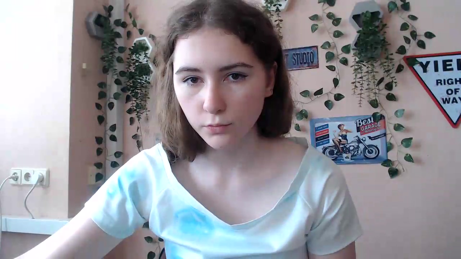Gallery image thumbnail from Im_Lara's myfreecams stream on, 06/24/2026, 15:13 image 11 of 20