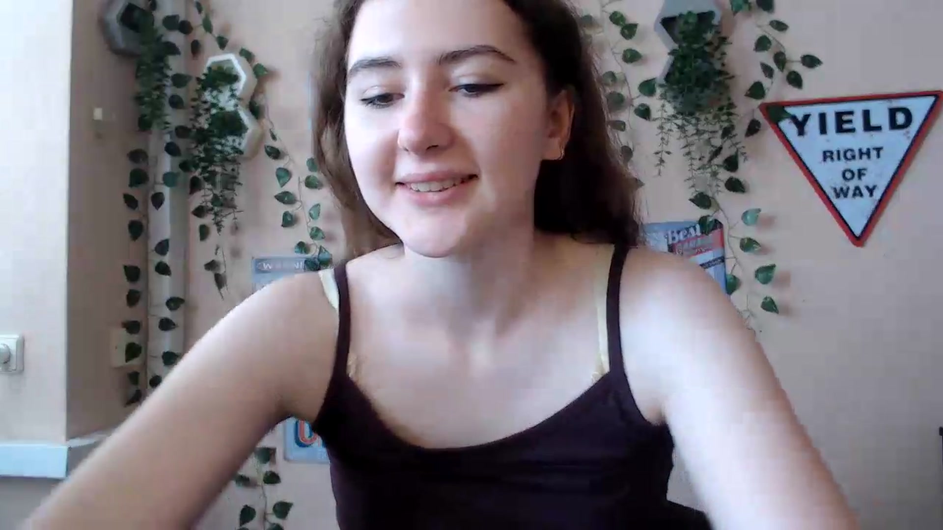 Gallery image thumbnail from Im_Lara's myfreecams stream on, 06/25/2026, 11:42 image 13 of 20