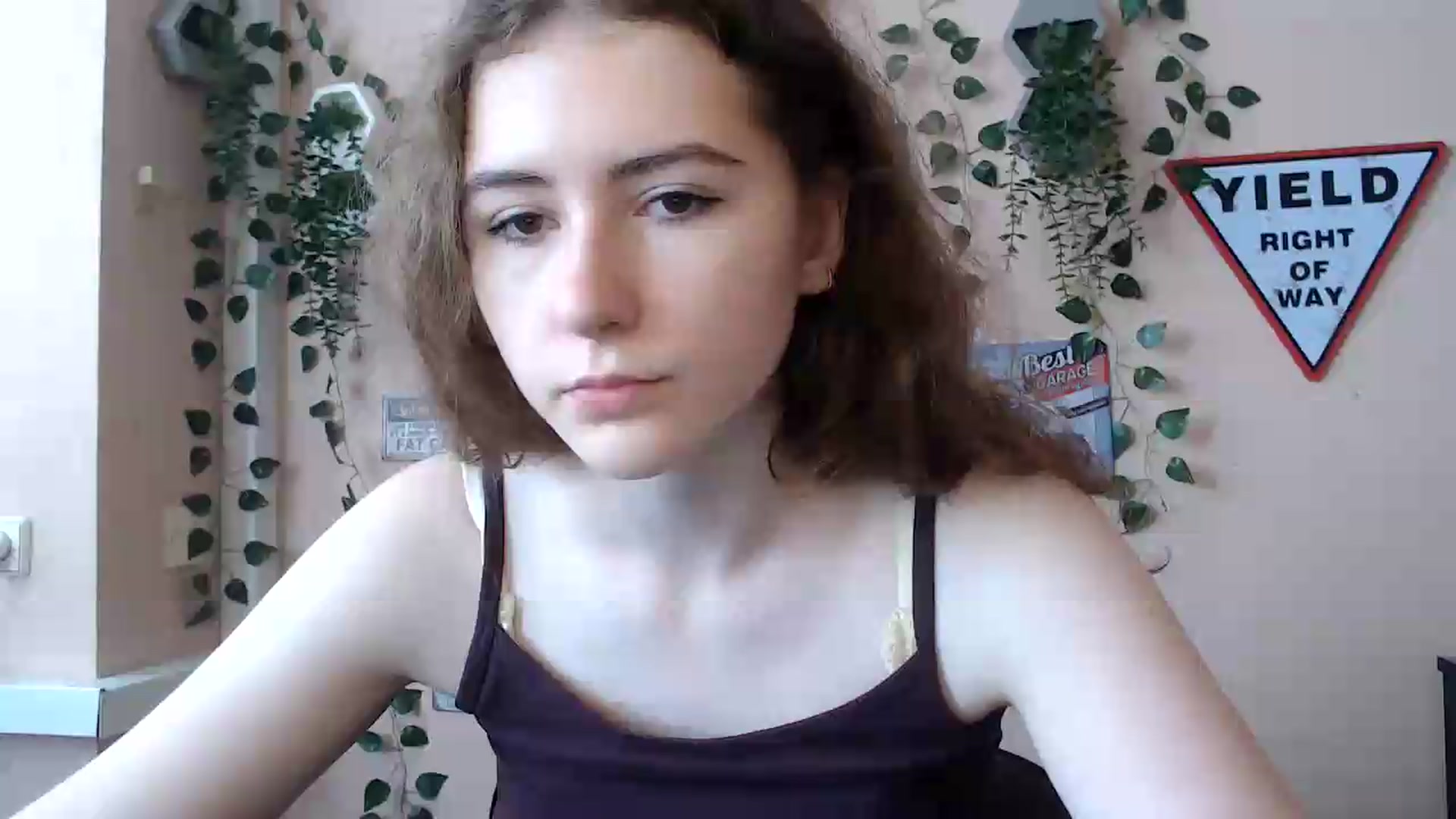 Gallery image thumbnail from Im_Lara's myfreecams stream on, 06/25/2026, 11:42 image 2 of 20