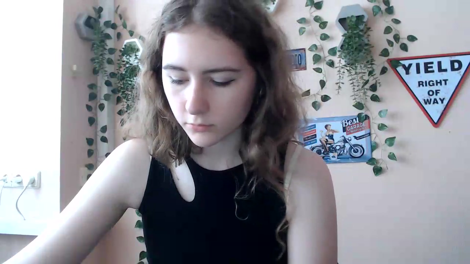 Gallery image thumbnail from Im_Lara's myfreecams stream on, 06/26/2026, 11:57 image 10 of 20