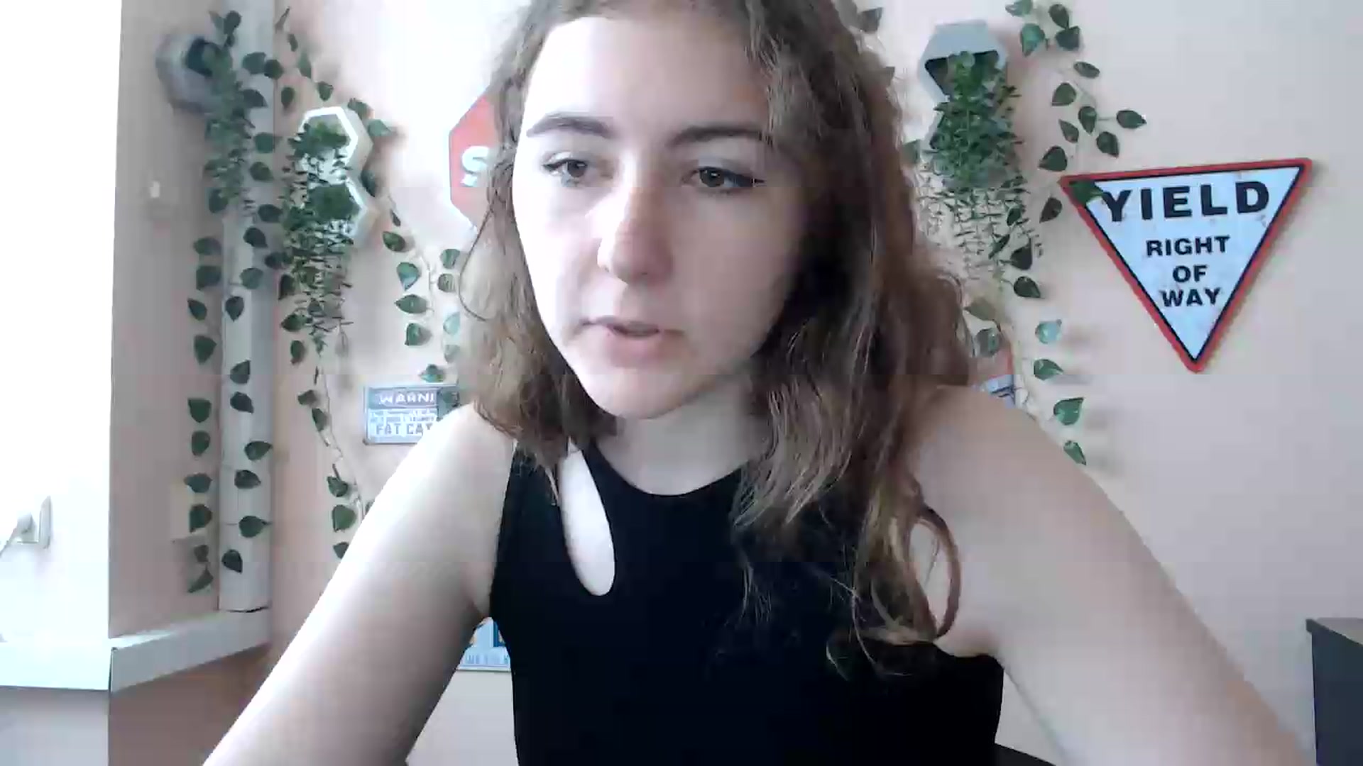Gallery image thumbnail from Im_Lara's myfreecams stream on, 06/26/2026, 11:57 image 7 of 20