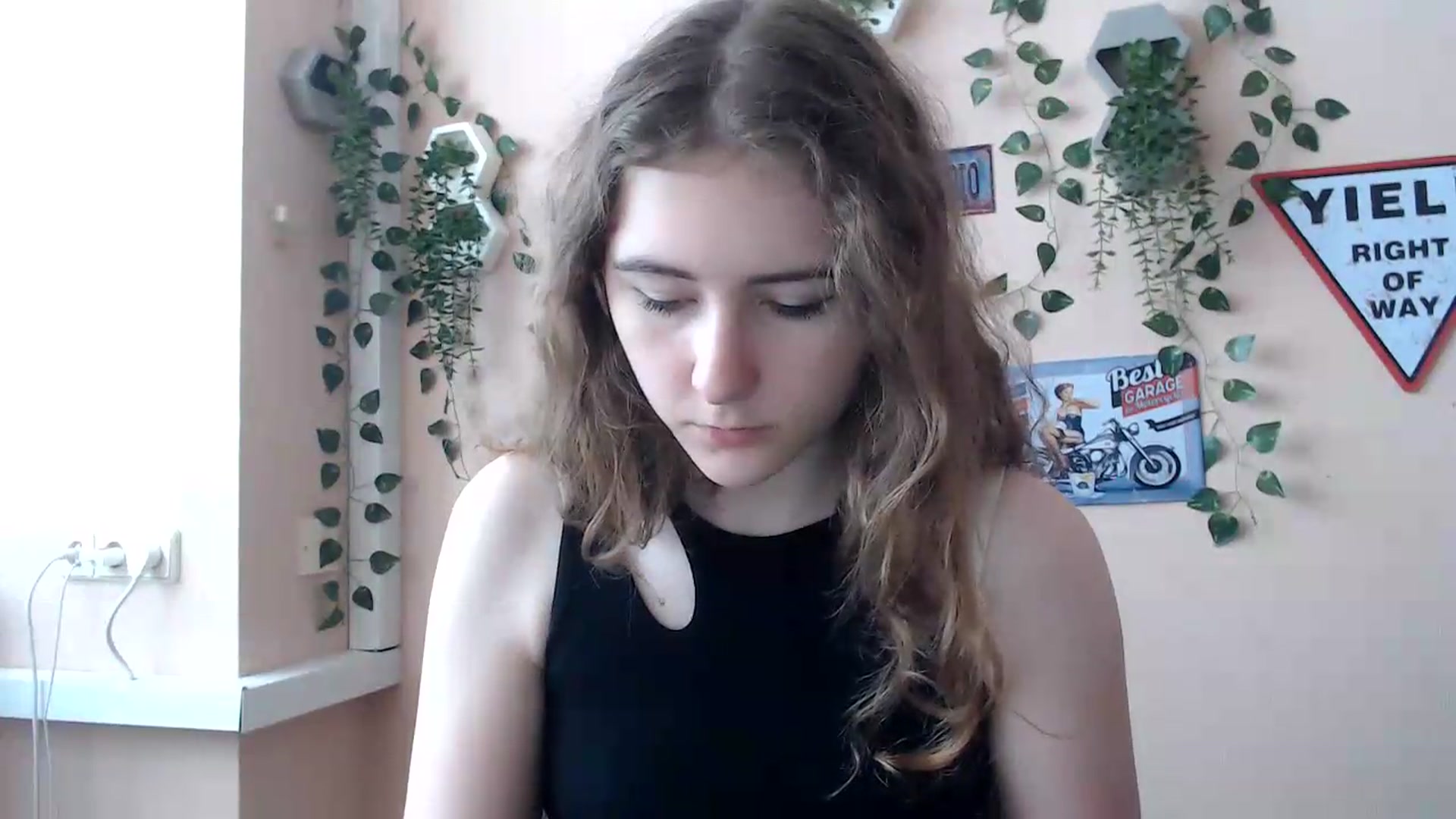 Gallery image thumbnail from Im_Lara's myfreecams stream on, 06/26/2026, 11:57 image 14 of 20