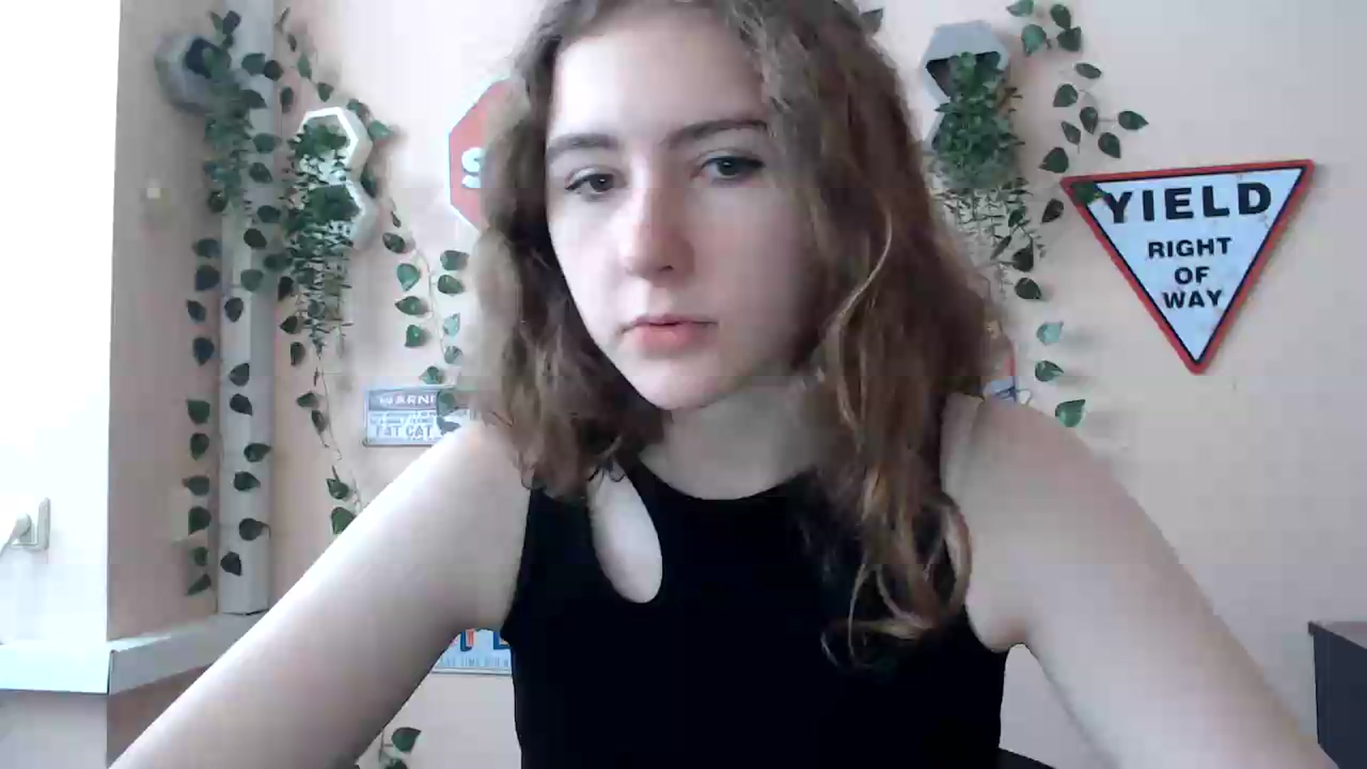 Gallery image thumbnail from Im_Lara's myfreecams stream on, 06/26/2026, 11:57 image 5 of 20