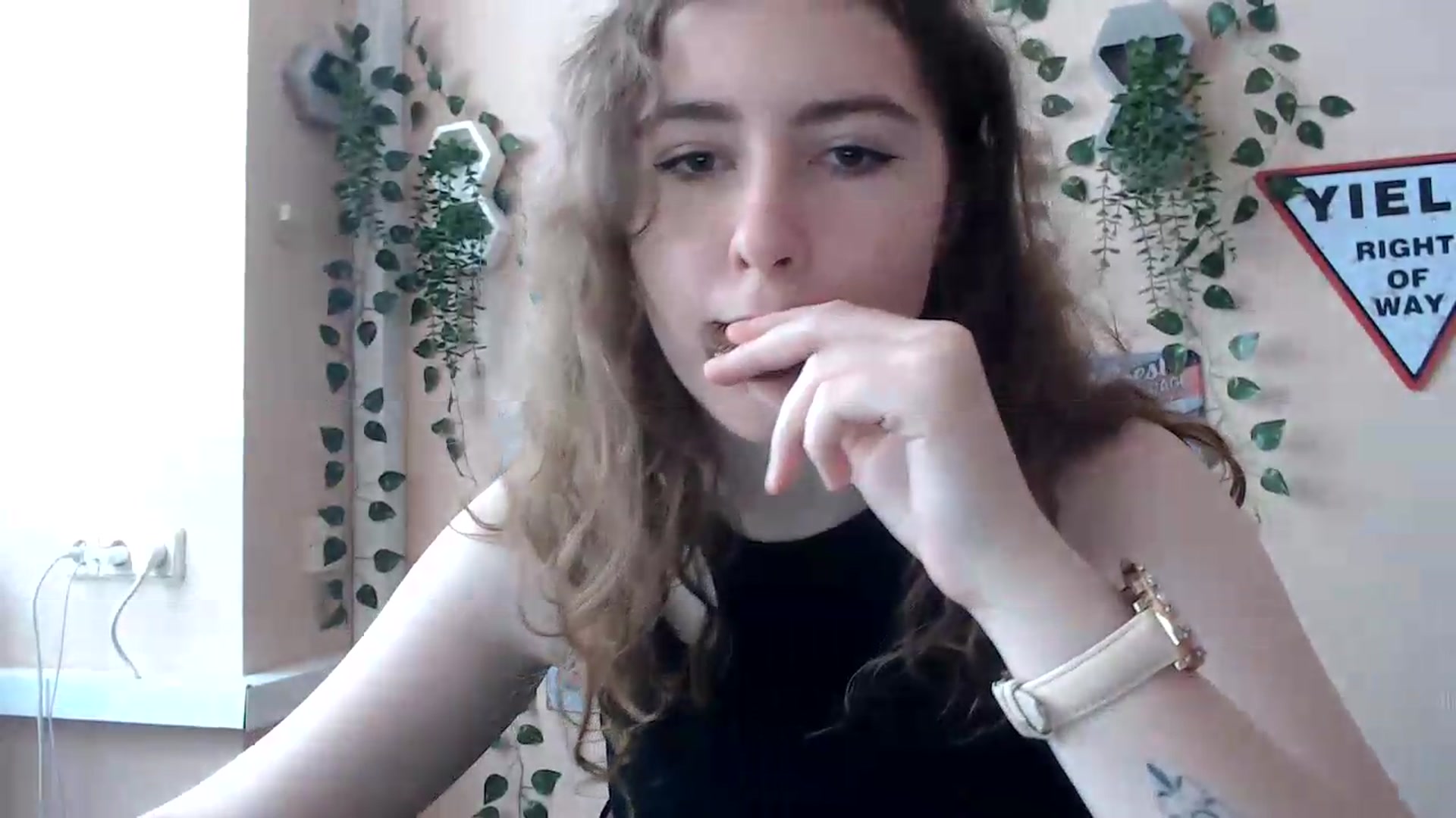 Gallery image thumbnail from Im_Lara's myfreecams stream on, 06/26/2026, 11:57 image 17 of 20