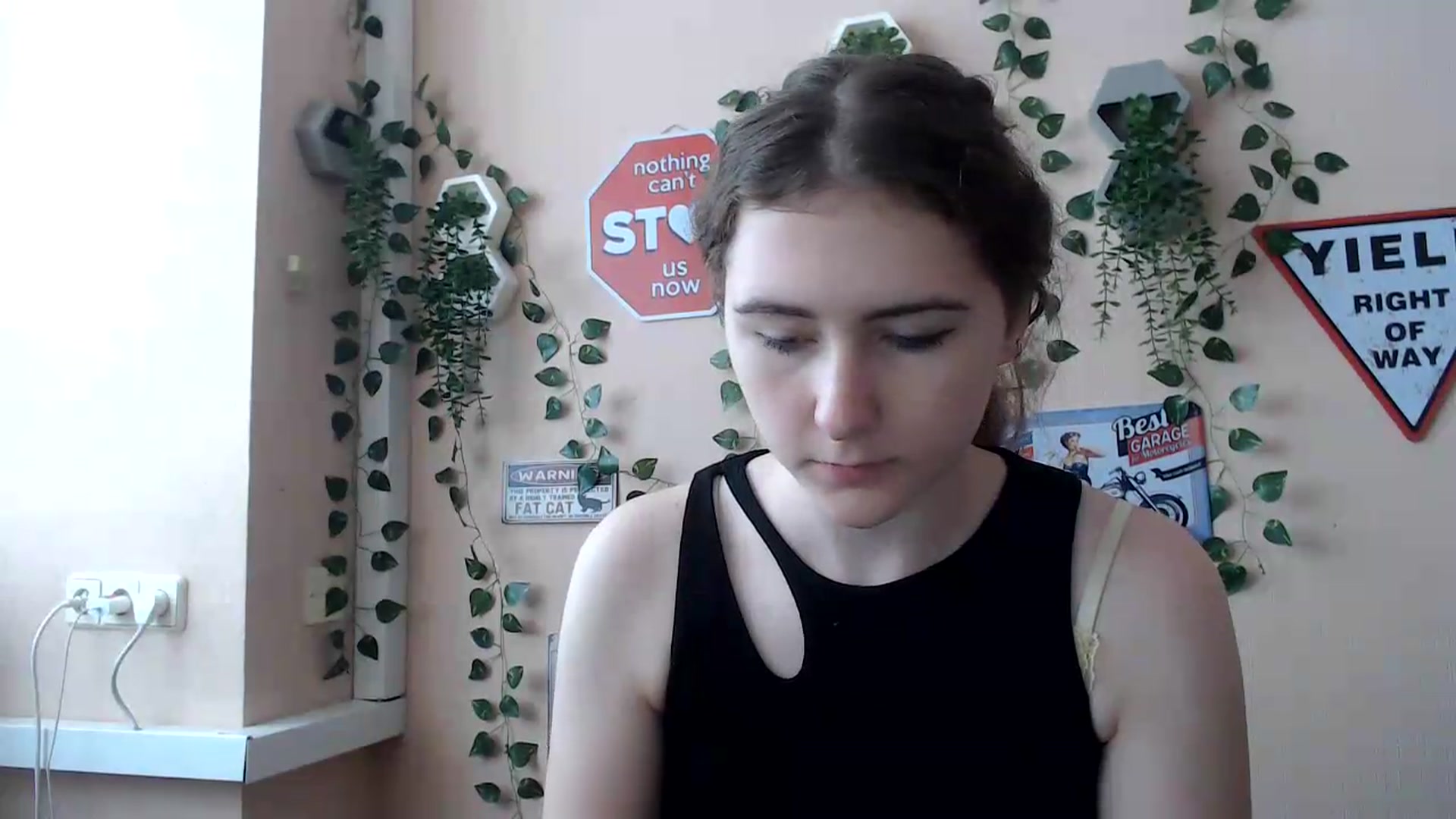 Gallery image thumbnail from Im_Lara's myfreecams stream on, 06/26/2026, 12:23 image 12 of 20