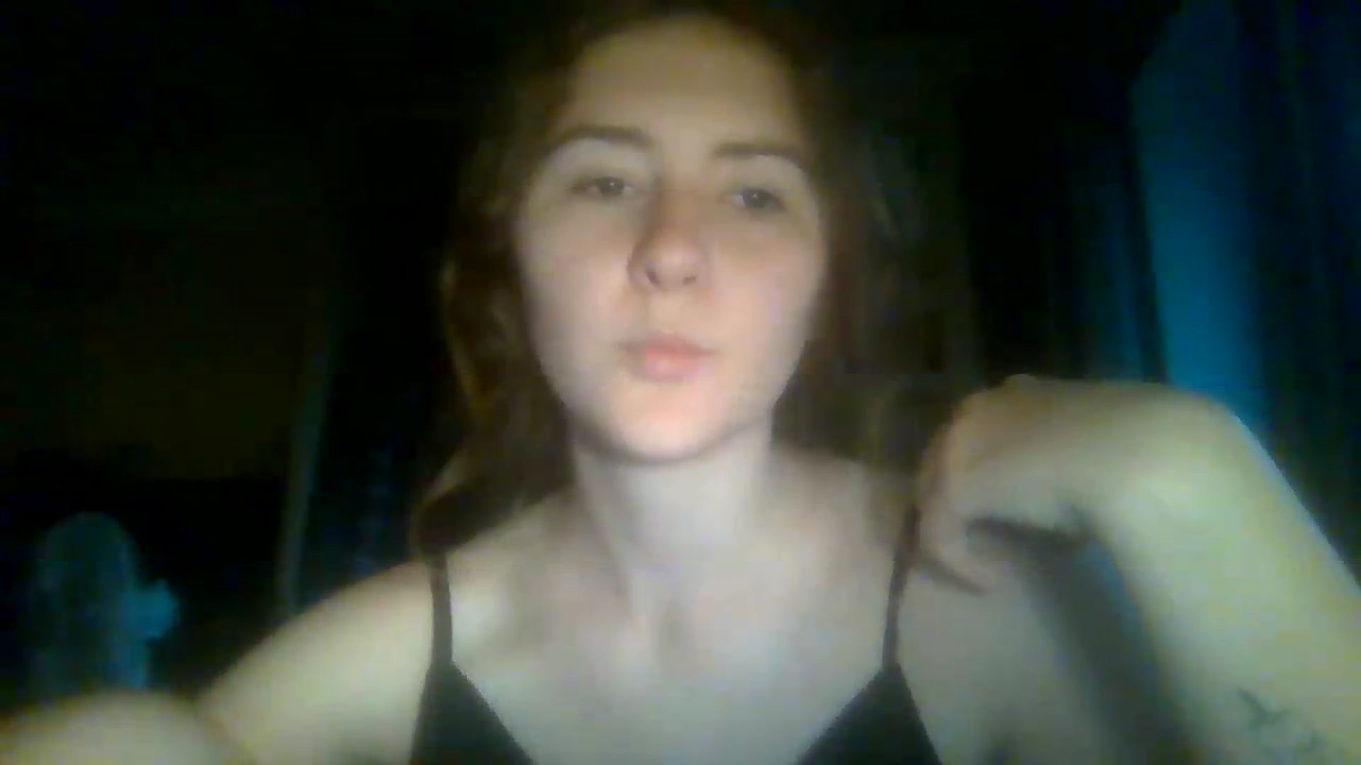 Gallery image thumbnail from Im_Lara's myfreecams stream on, 06/28/2026, 18:02 image 17 of 20