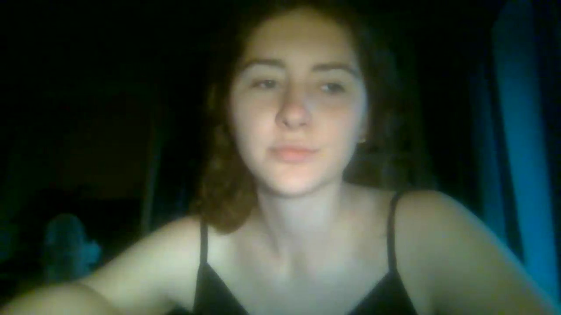 Gallery image thumbnail from Im_Lara's myfreecams stream on, 06/28/2026, 18:02 image 14 of 20