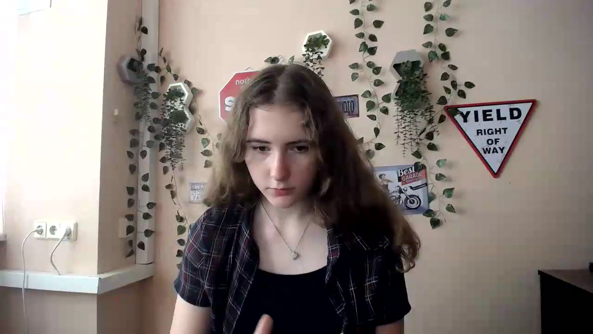 Gallery image thumbnail from Im_Lara's myfreecams stream on, 06/29/2026, 14:34 image 3 of 20