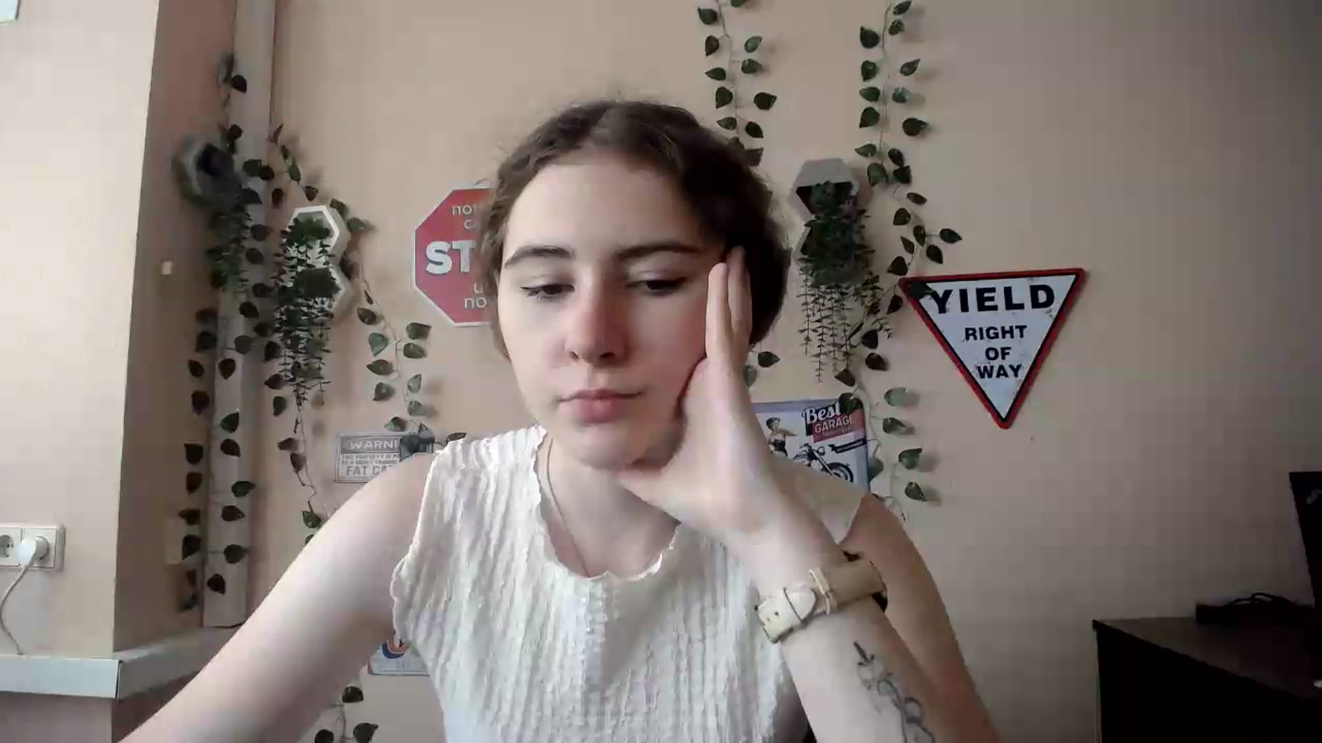 Gallery image thumbnail from Im_Lara's myfreecams stream on, 06/30/2026, 13:57 image 2 of 20