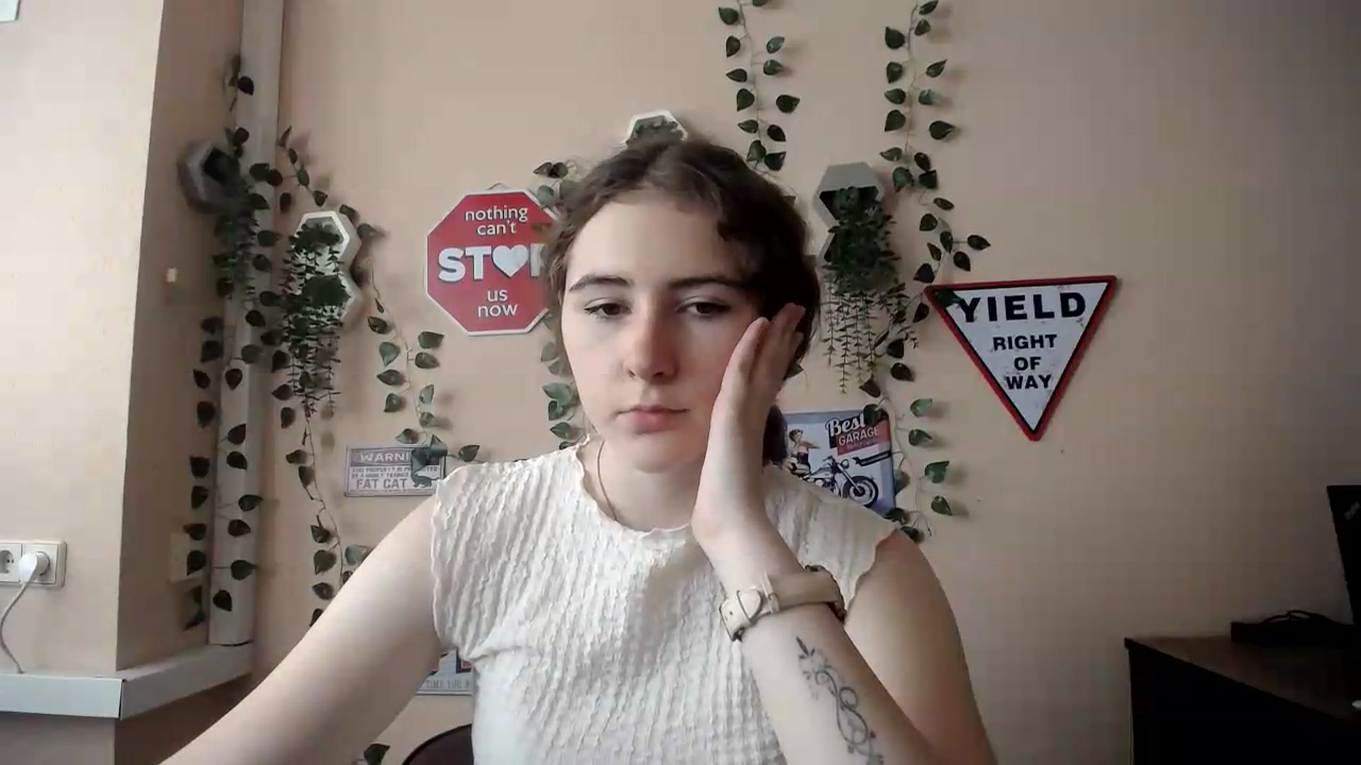 Gallery image thumbnail from Im_Lara's myfreecams stream on, 06/30/2026, 13:57 image 10 of 20