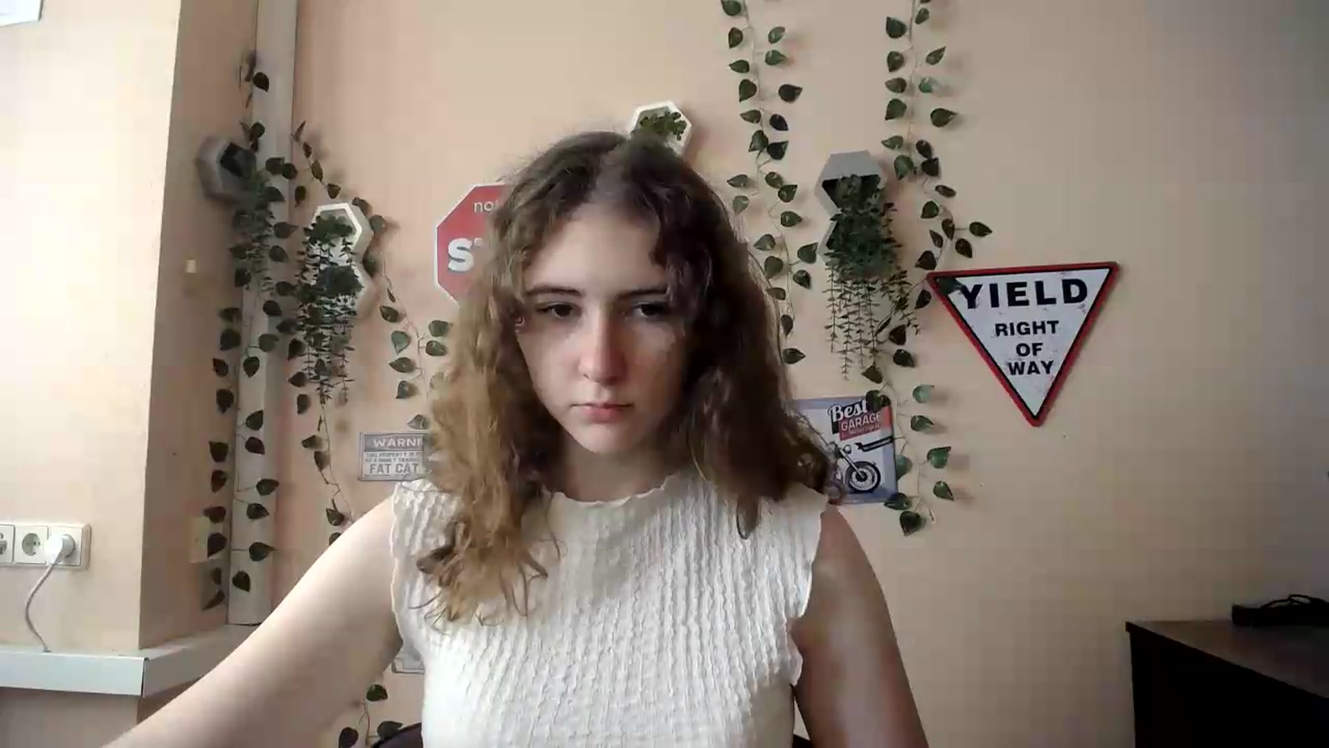 Gallery image thumbnail from Im_Lara's myfreecams stream on, 06/30/2026, 14:22 image 2 of 20
