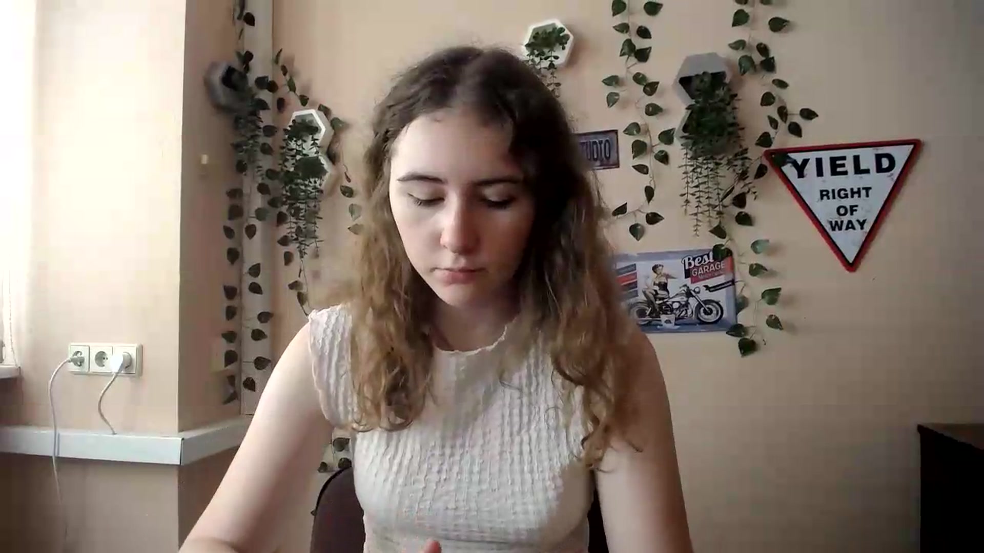 Gallery image thumbnail from Im_Lara's myfreecams stream on, 06/30/2026, 14:22 image 13 of 20