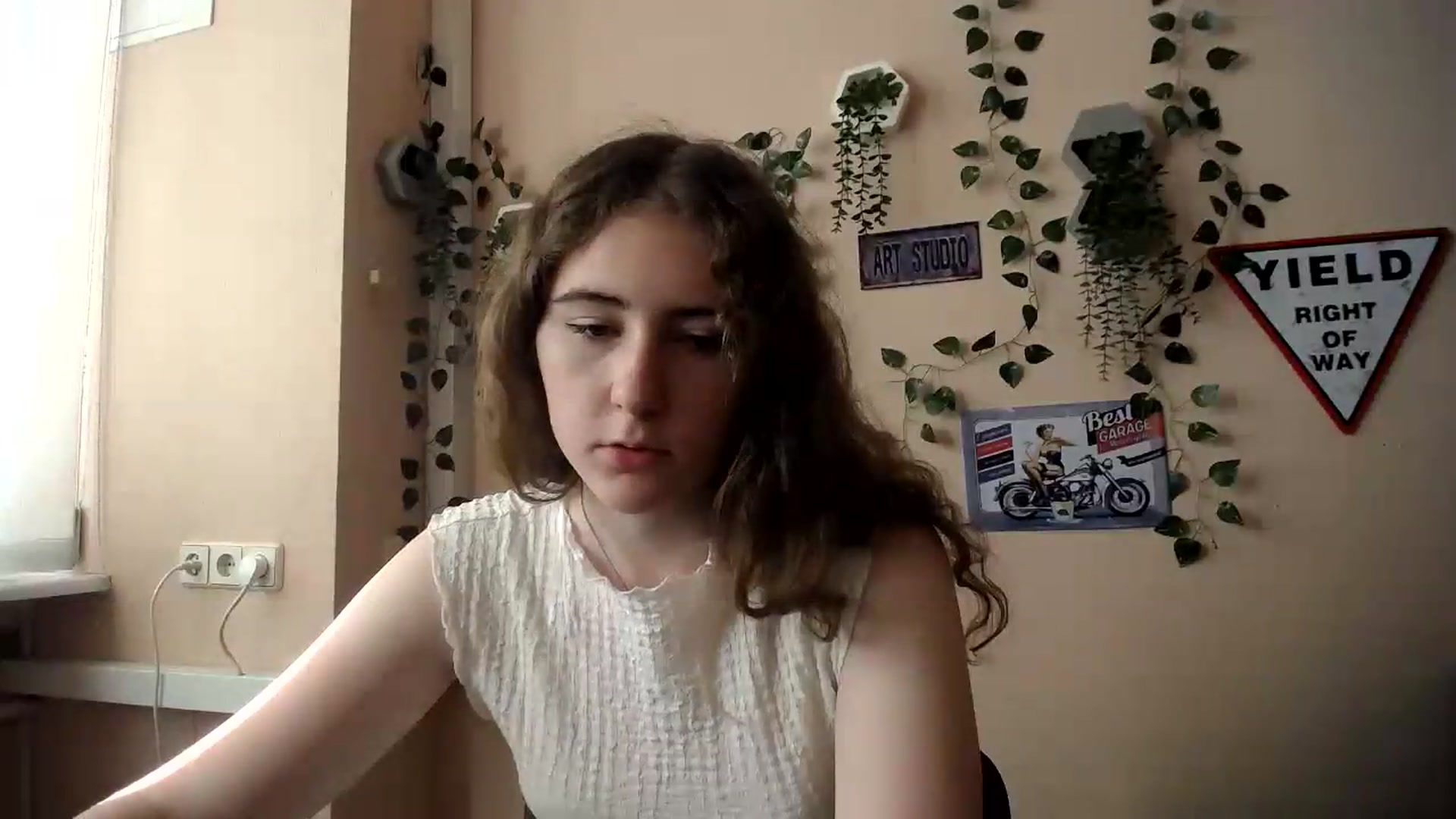 Gallery image thumbnail from Im_Lara's myfreecams stream on, 06/30/2026, 15:06 image 17 of 20