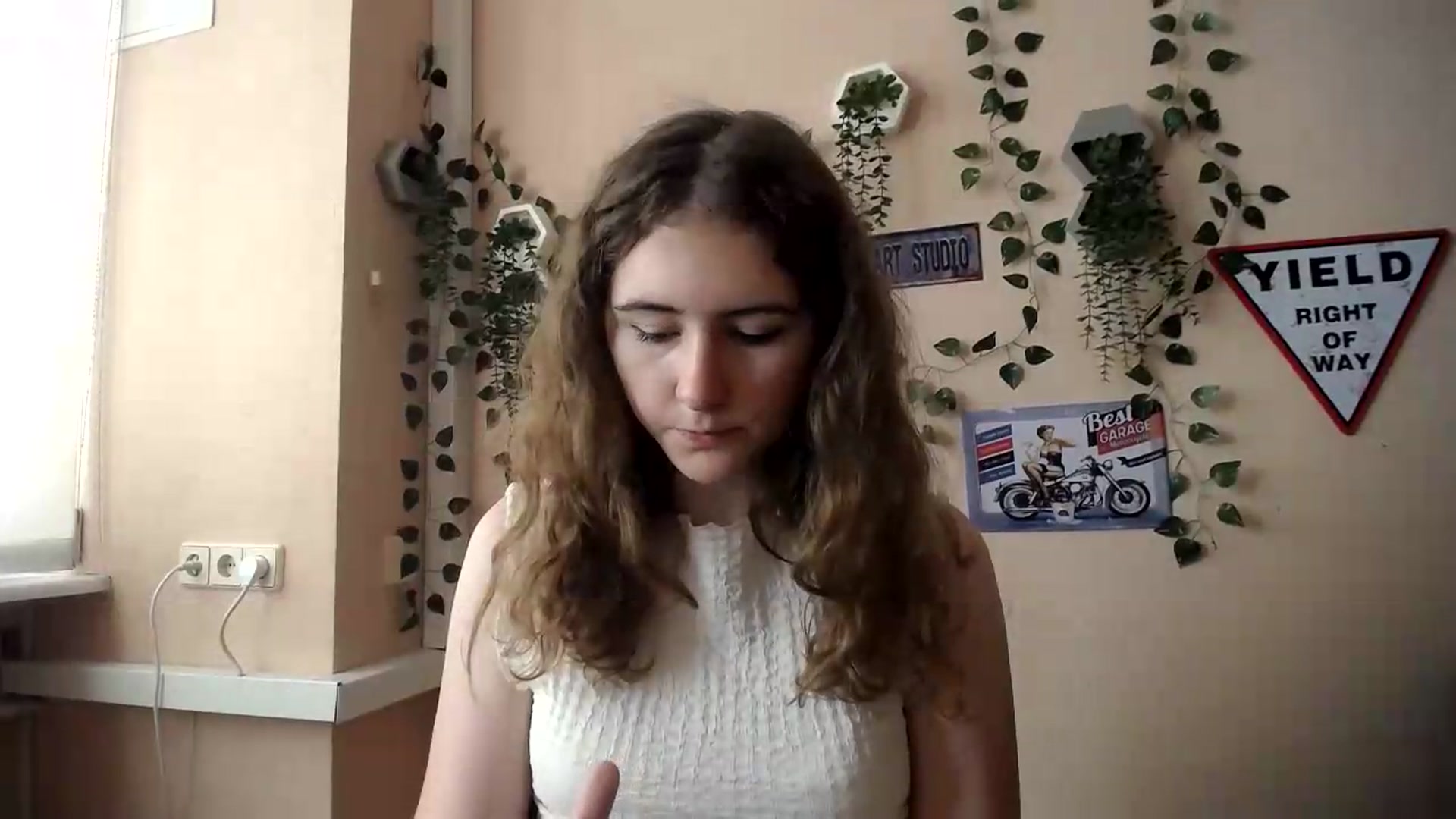 Gallery image thumbnail from Im_Lara's myfreecams stream on, 06/30/2026, 15:06 image 6 of 20