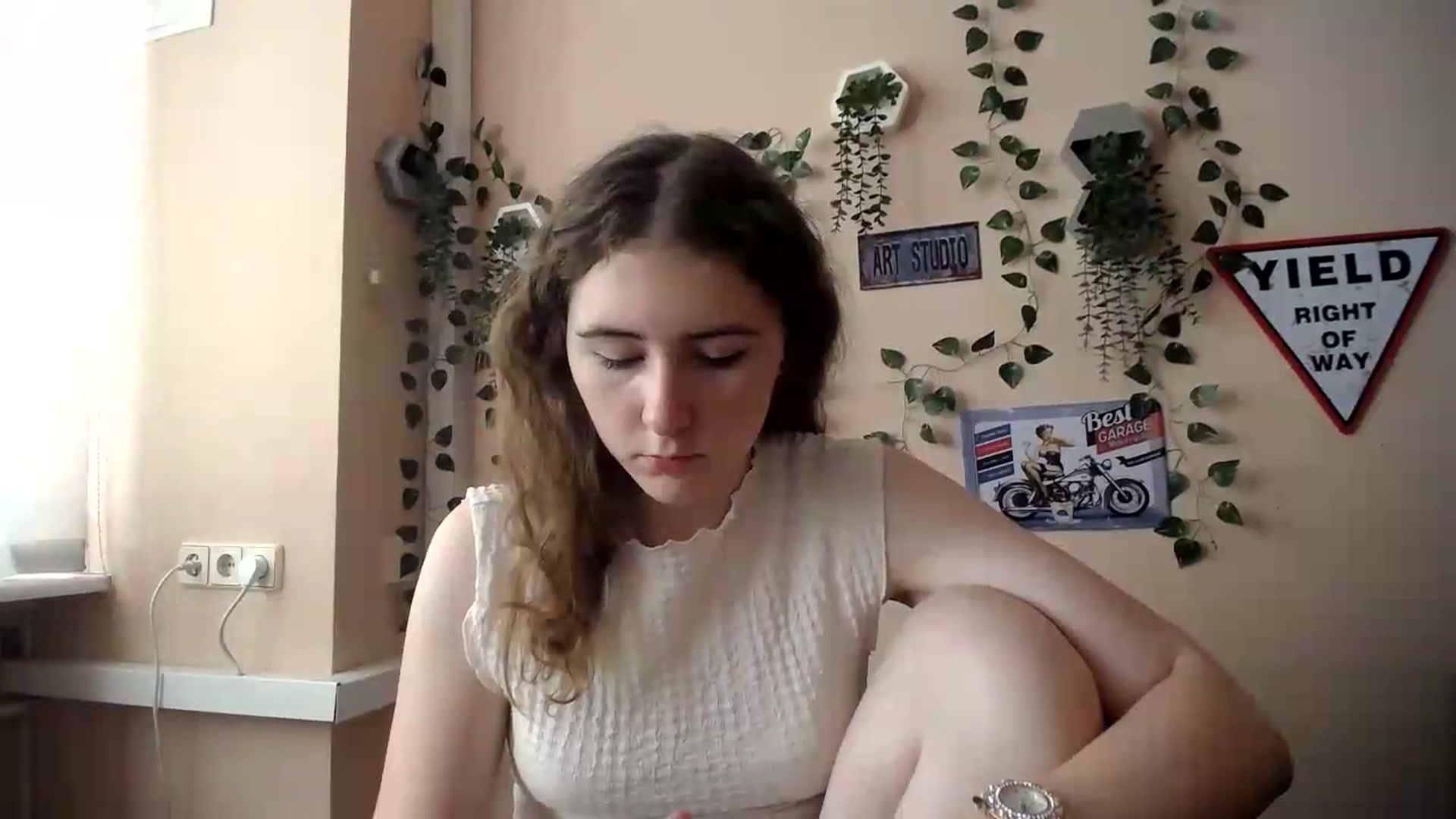 Gallery image thumbnail from Im_Lara's myfreecams stream on, 06/30/2026, 15:06 image 2 of 20