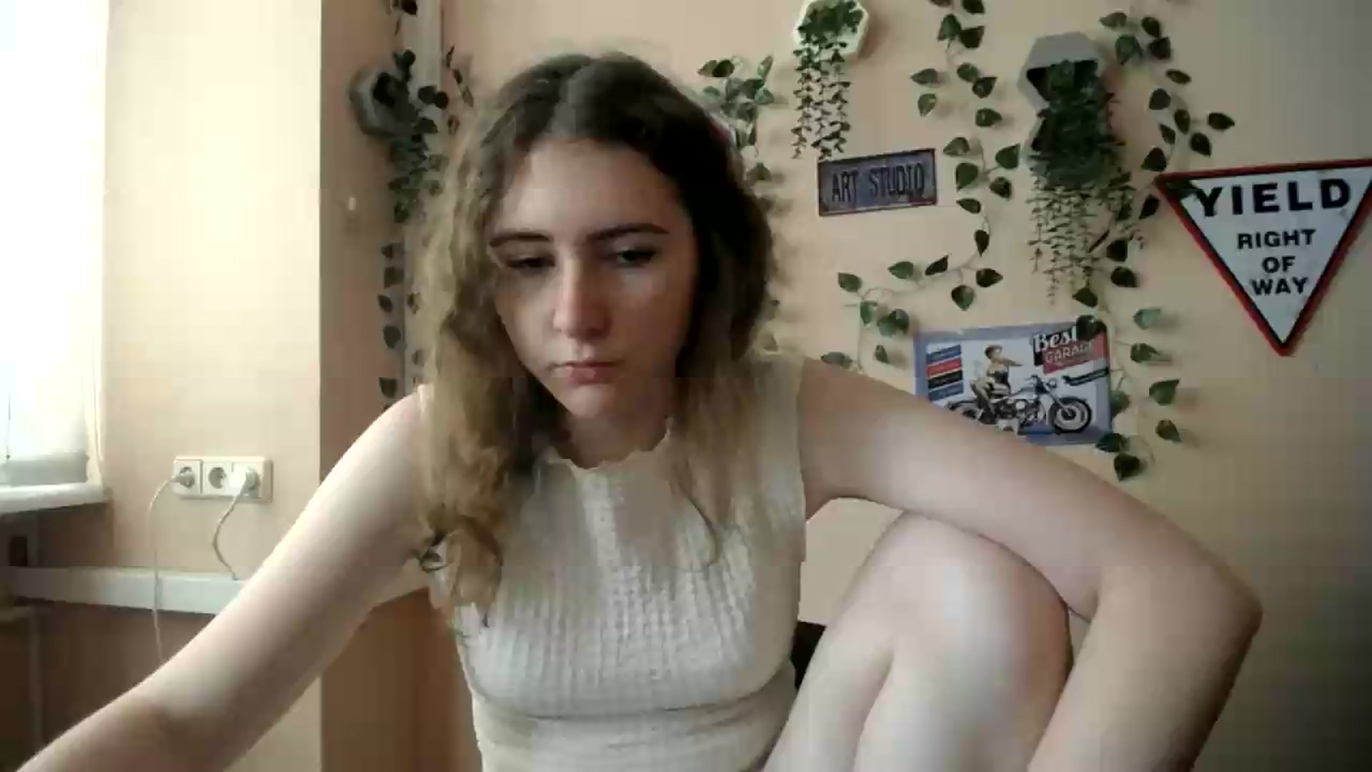 Gallery image thumbnail from Im_Lara's myfreecams stream on, 06/30/2026, 15:06 image 1 of 20