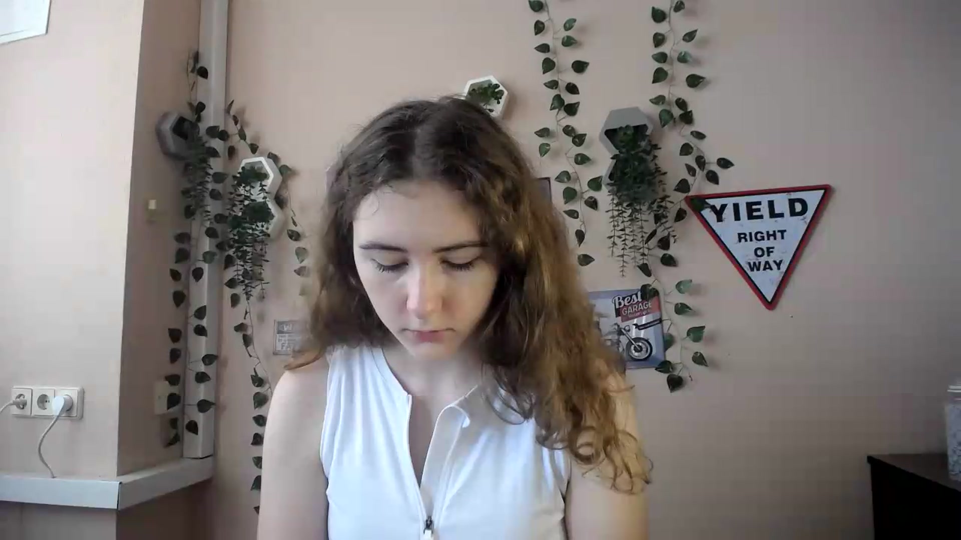 Gallery image thumbnail from Im_Lara's myfreecams stream on, 07/01/2026, 11:00 image 10 of 20