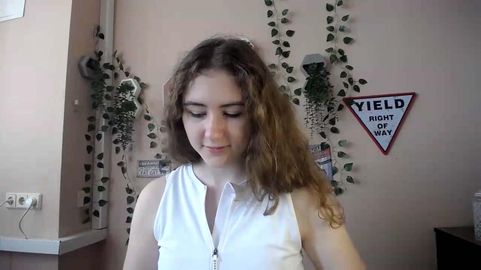 Gallery image thumbnail from Im_Lara's myfreecams stream on, 07/01/2026, 11:00 image 5 of 20
