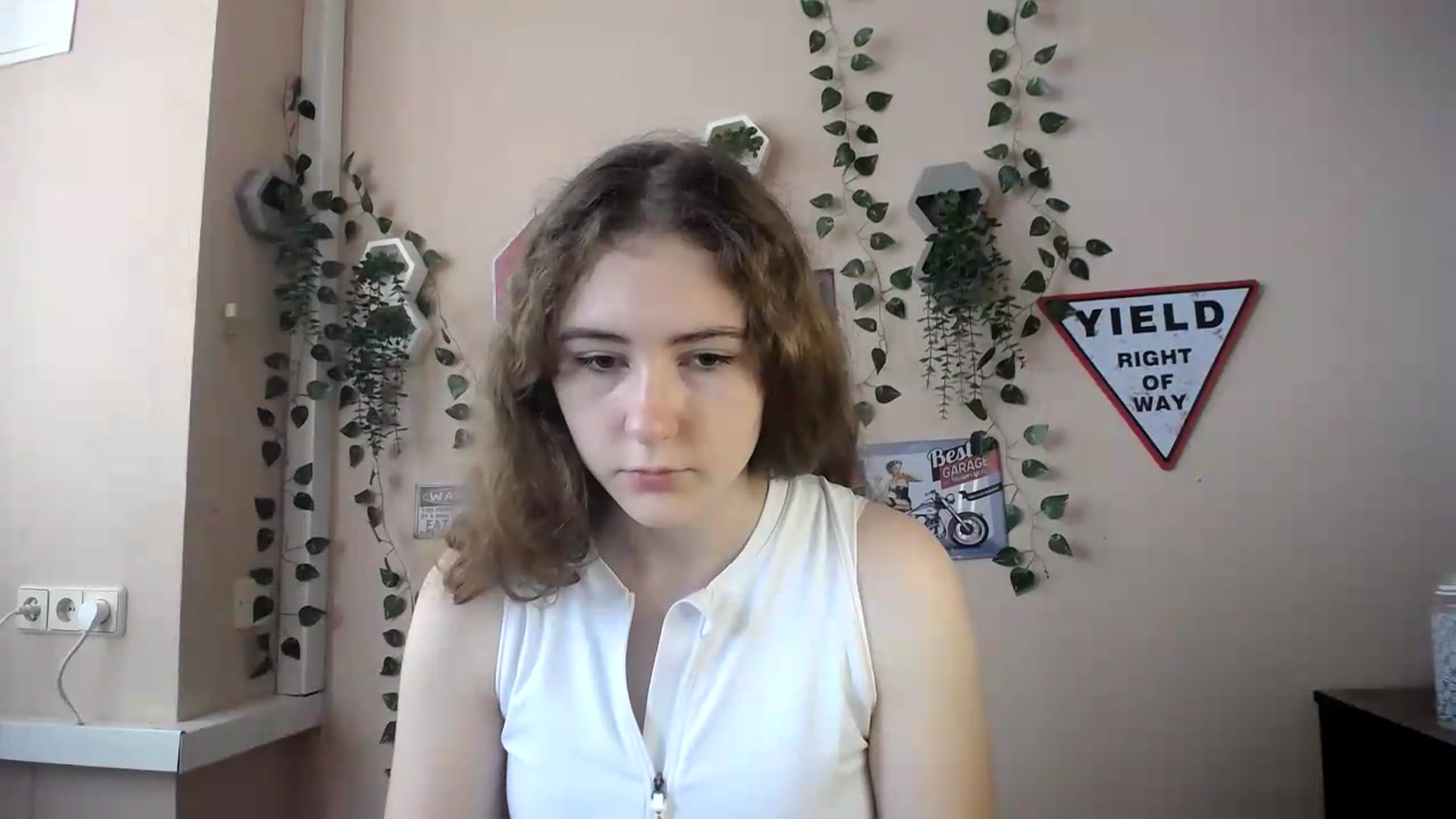 Gallery image thumbnail from Im_Lara's myfreecams stream on, 07/01/2026, 11:00 image 12 of 20