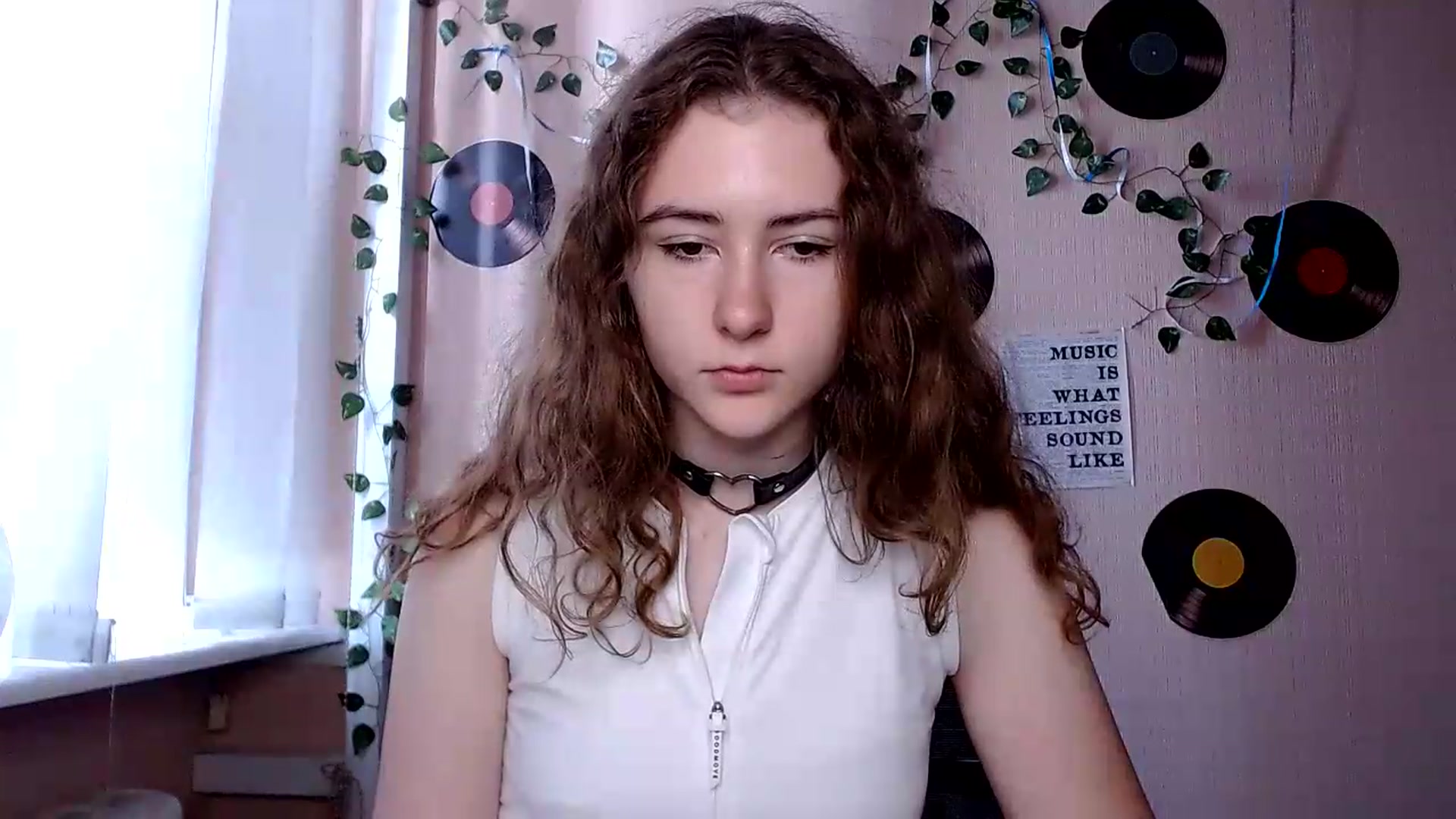 Gallery image thumbnail from Im_Lara's myfreecams stream on, 07/01/2026, 12:32 image 12 of 20