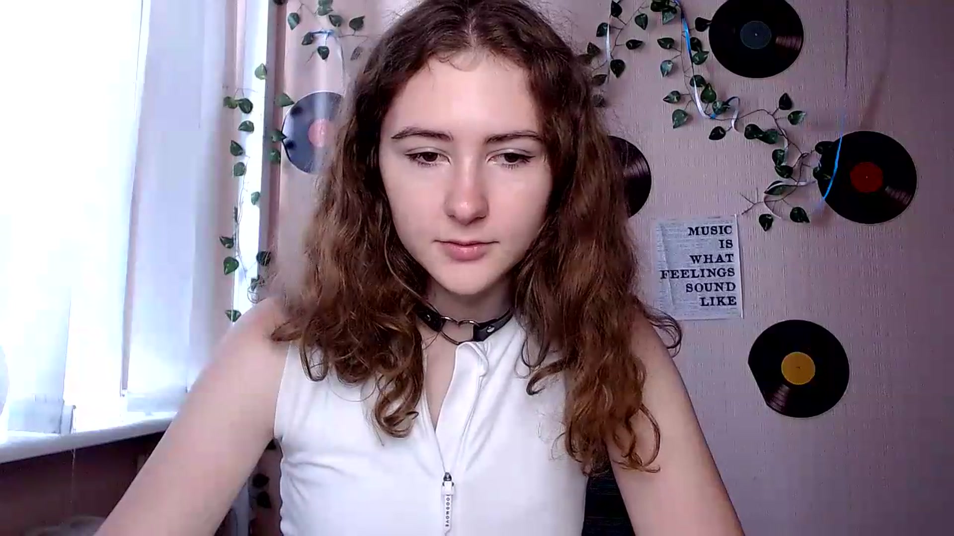 Gallery image thumbnail from Im_Lara's myfreecams stream on, 07/01/2026, 12:32 image 4 of 20