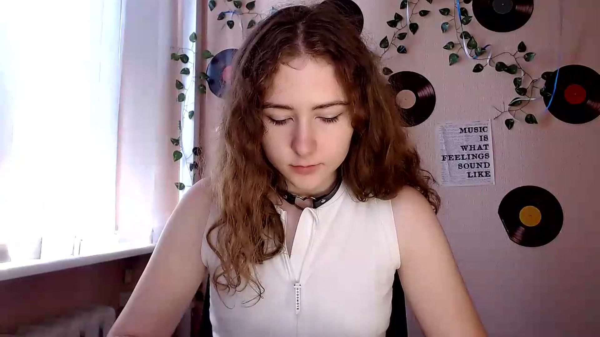 Gallery image thumbnail from Im_Lara's myfreecams stream on, 07/01/2026, 13:50 image 8 of 20