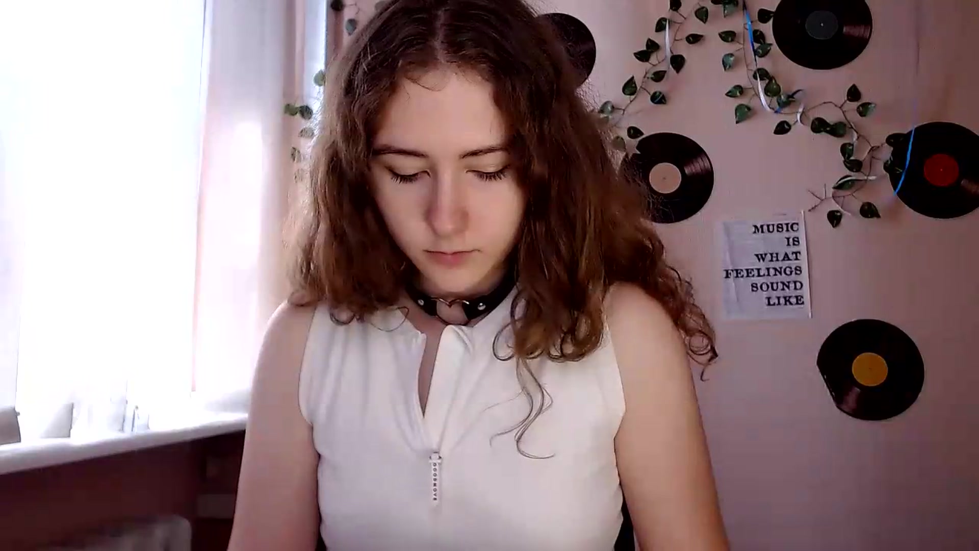 Gallery image thumbnail from Im_Lara's myfreecams stream on, 07/01/2026, 13:50 image 18 of 20