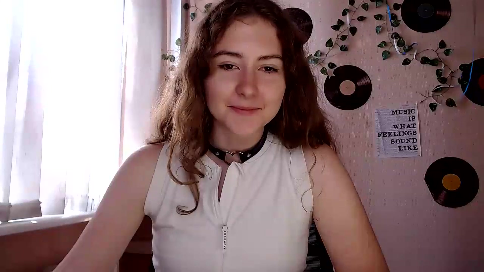 Gallery image thumbnail from Im_Lara's myfreecams stream on, 07/01/2026, 14:39 image 7 of 20