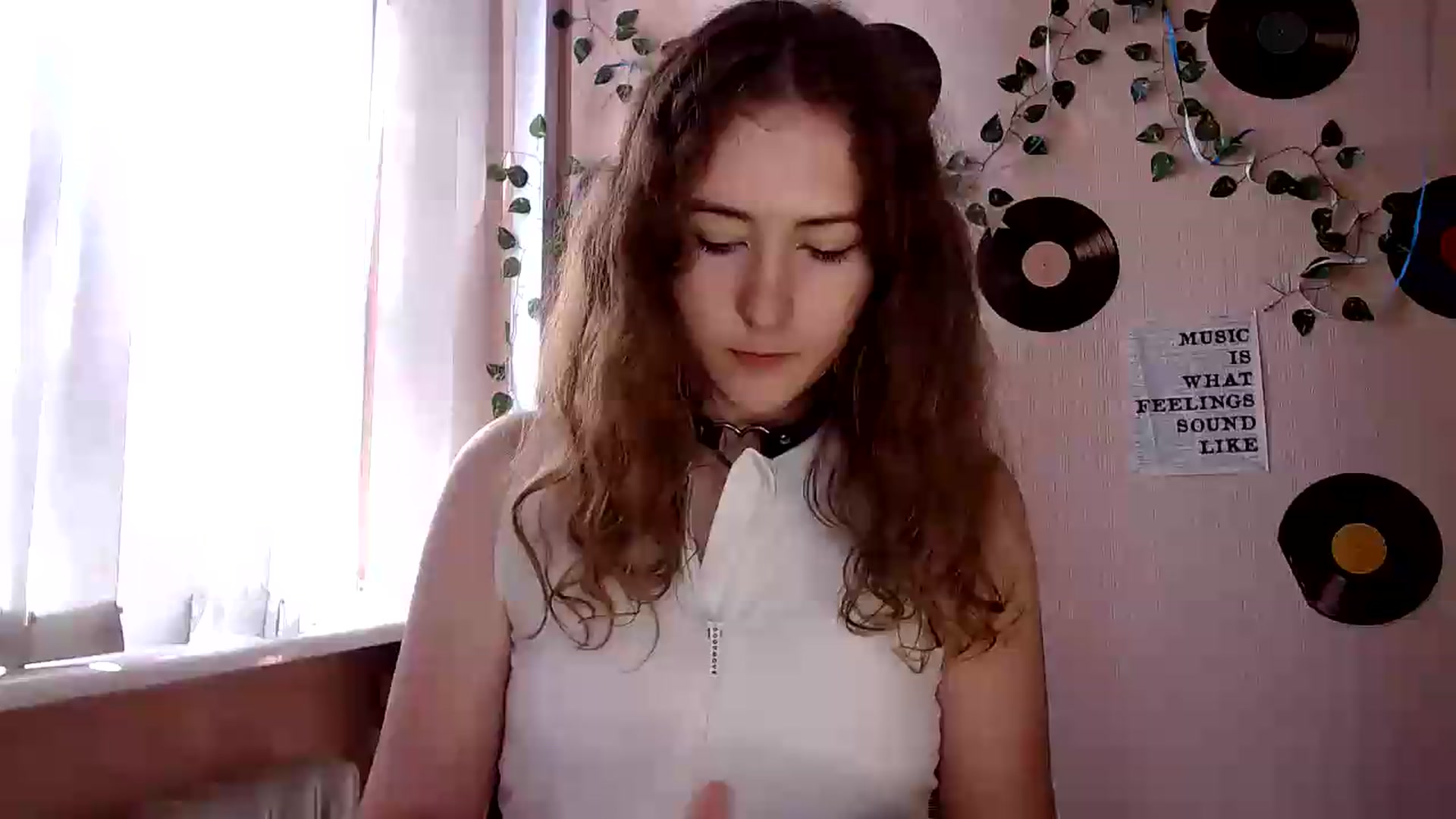 Gallery image thumbnail from Im_Lara's myfreecams stream on, 07/01/2026, 14:39 image 6 of 20