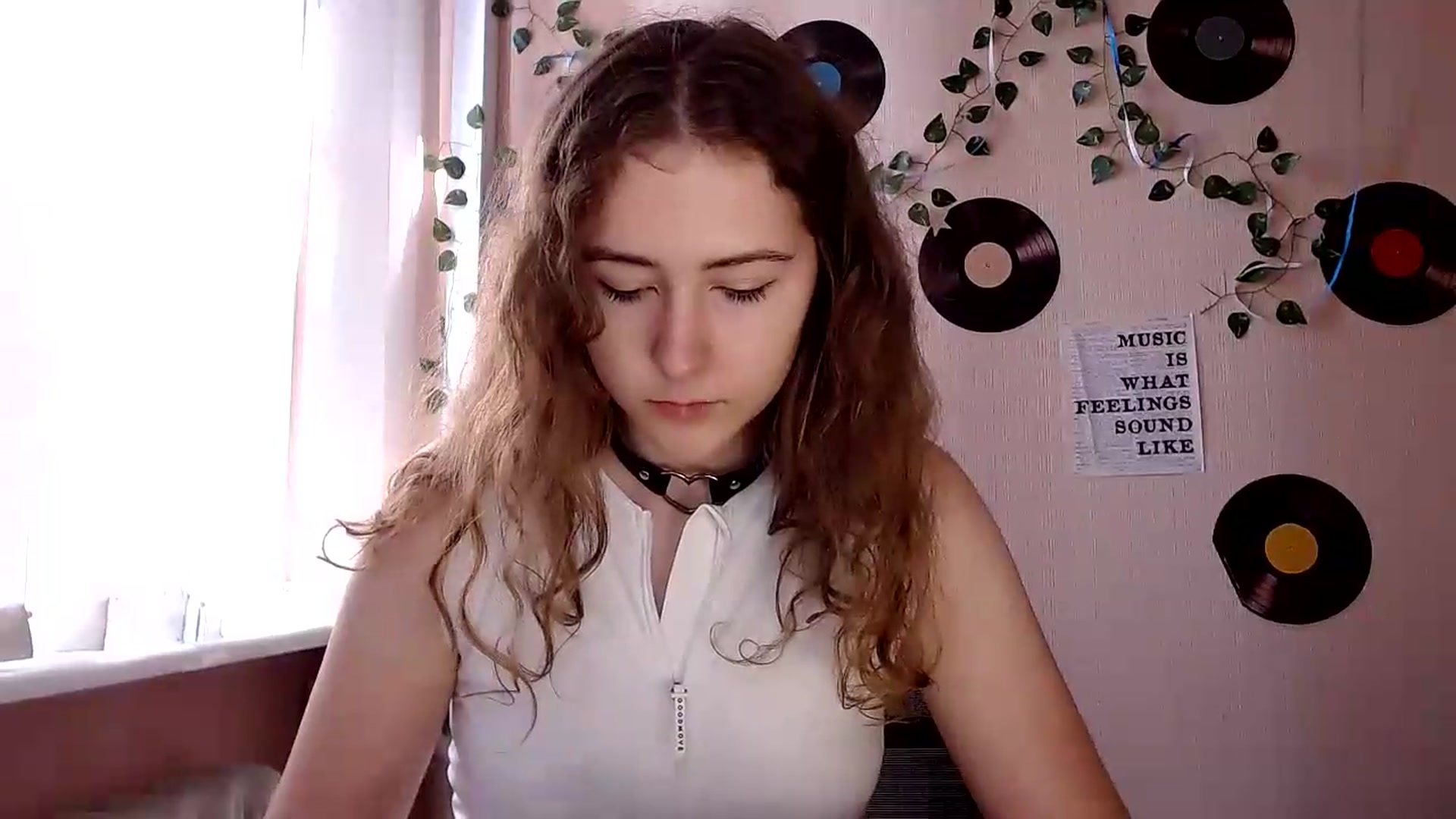 Gallery image thumbnail from Im_Lara's myfreecams stream on, 07/01/2026, 14:39 image 4 of 20