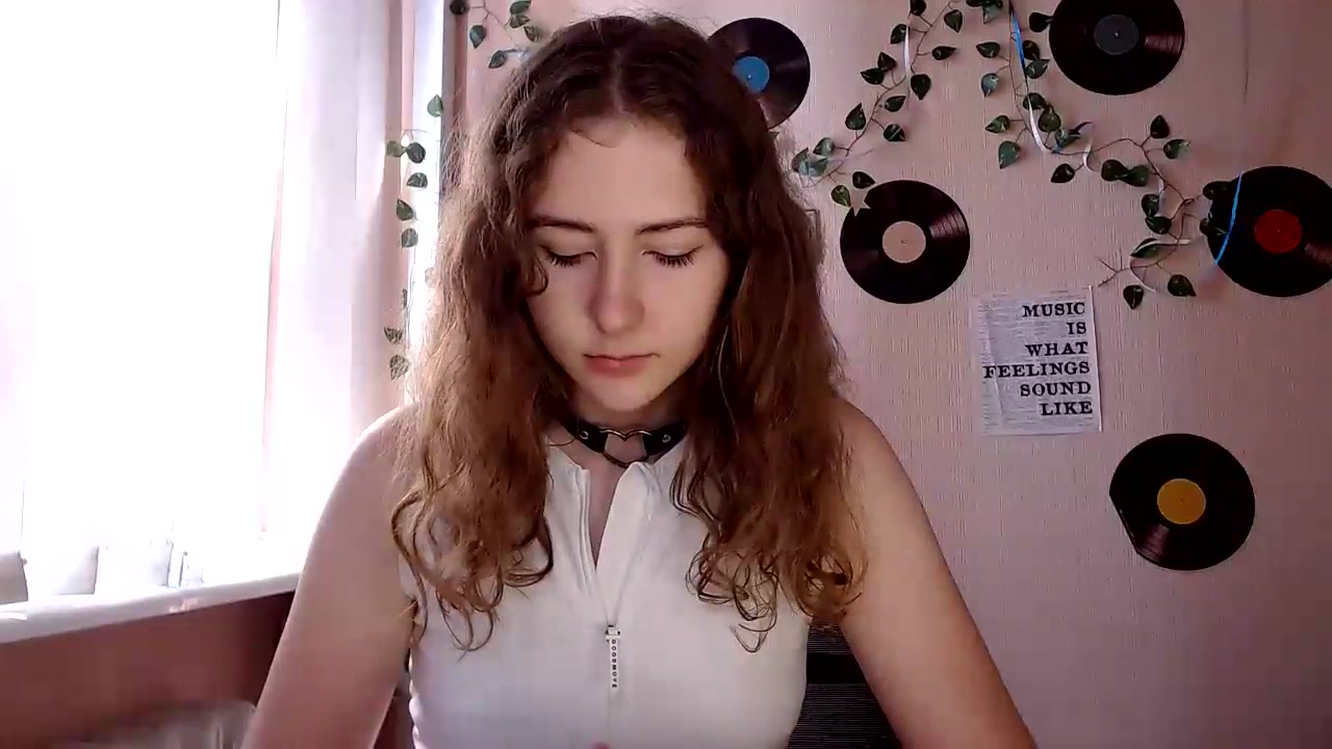 Gallery image thumbnail from Im_Lara's myfreecams stream on, 07/01/2026, 14:39 image 5 of 20