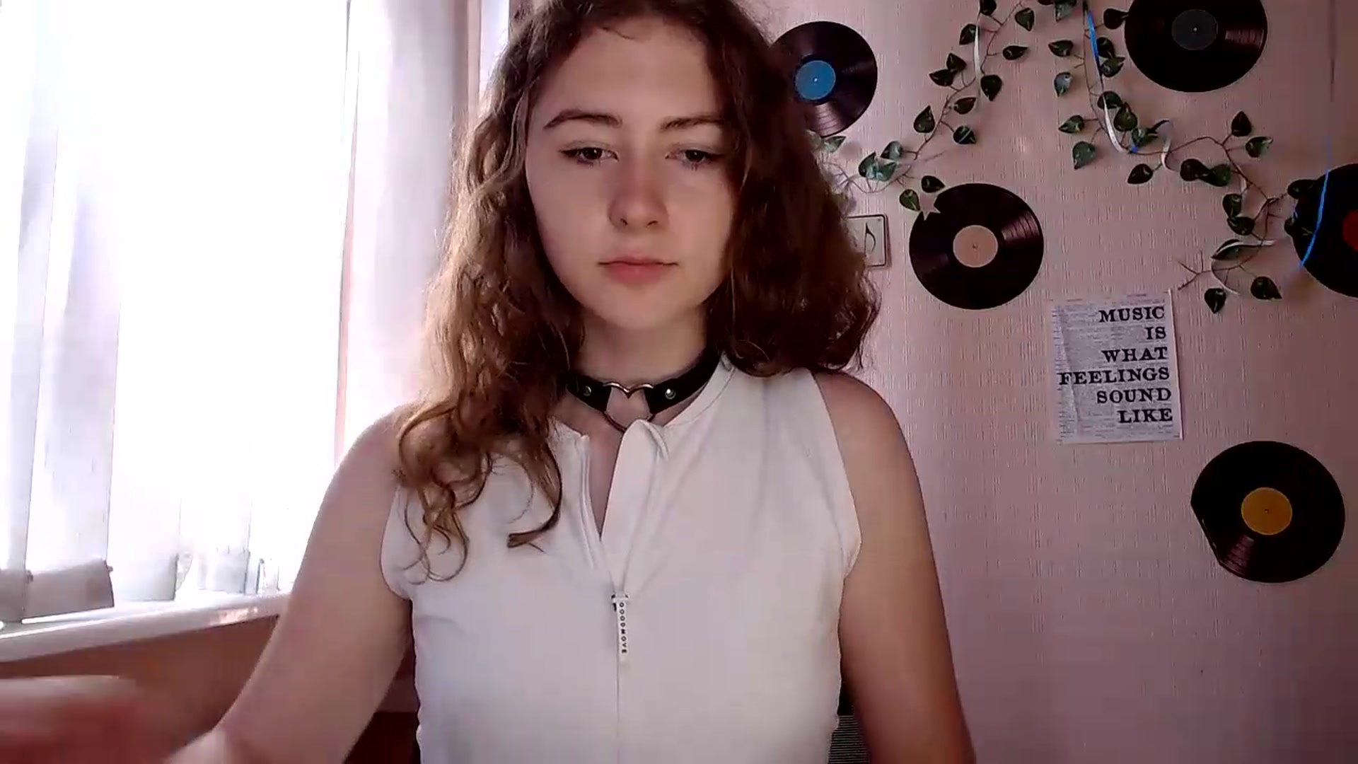 Gallery image thumbnail from Im_Lara's myfreecams stream on, 07/01/2026, 14:39 image 10 of 20