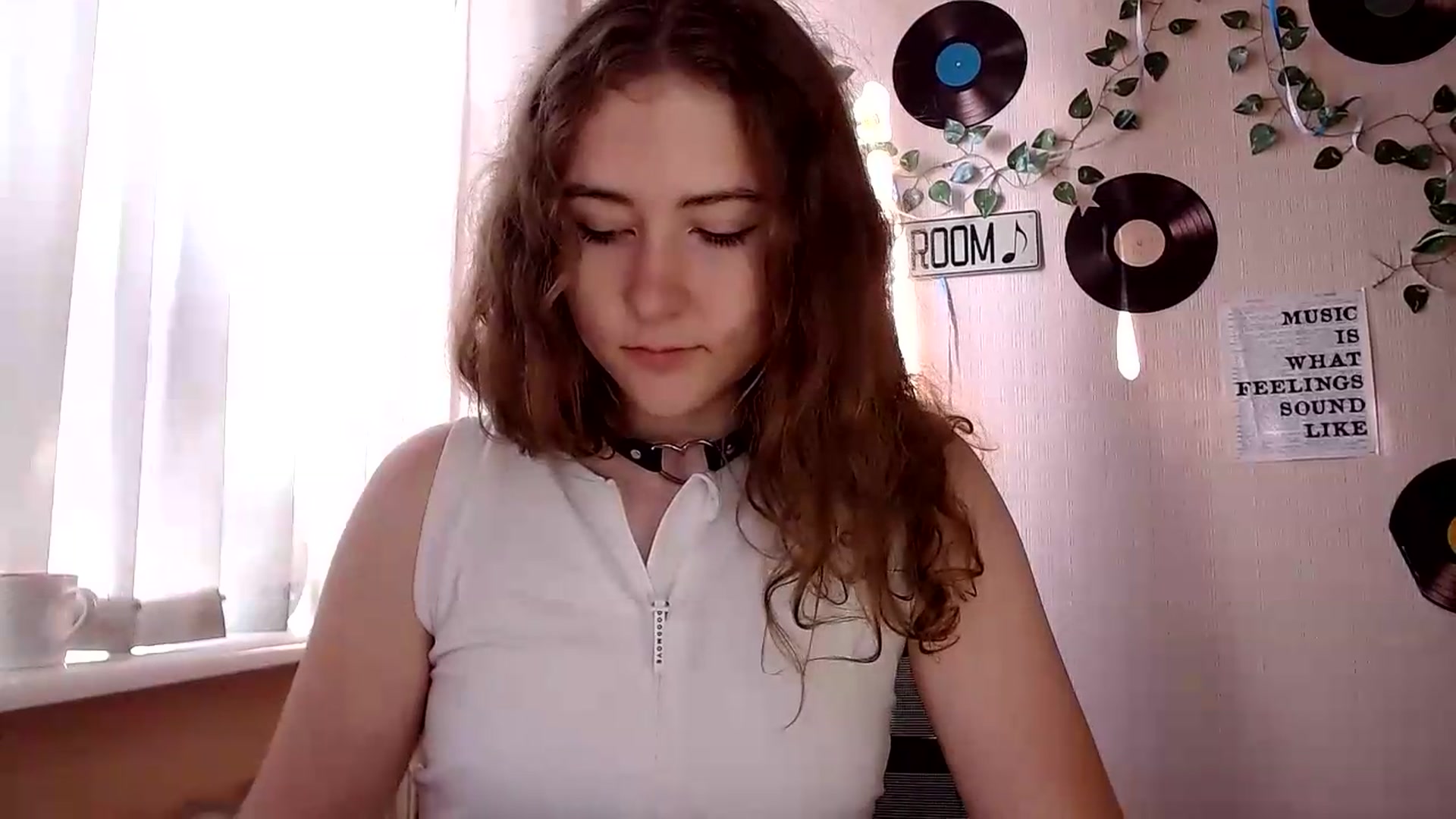 Gallery image thumbnail from Im_Lara's myfreecams stream on, 07/01/2026, 16:19 image 6 of 20